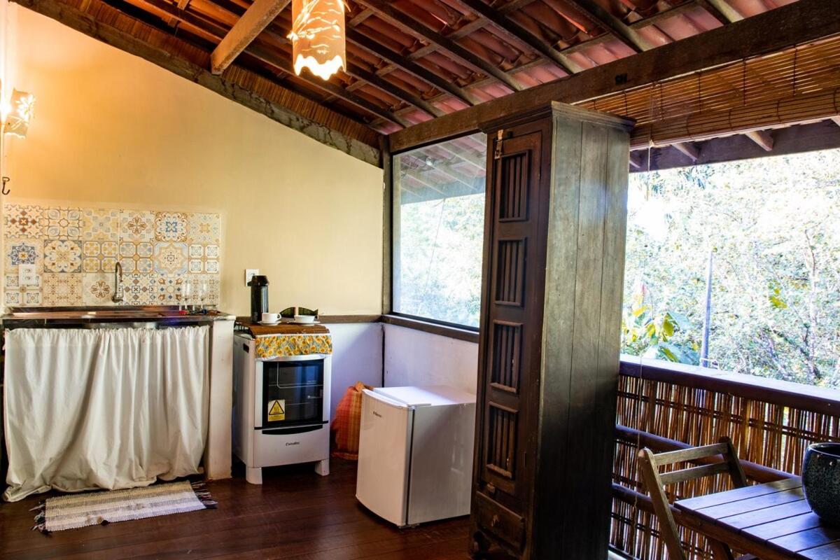 Flat Iansã em condomínio beira-mar com cozinha gourmet na varanda e piscina