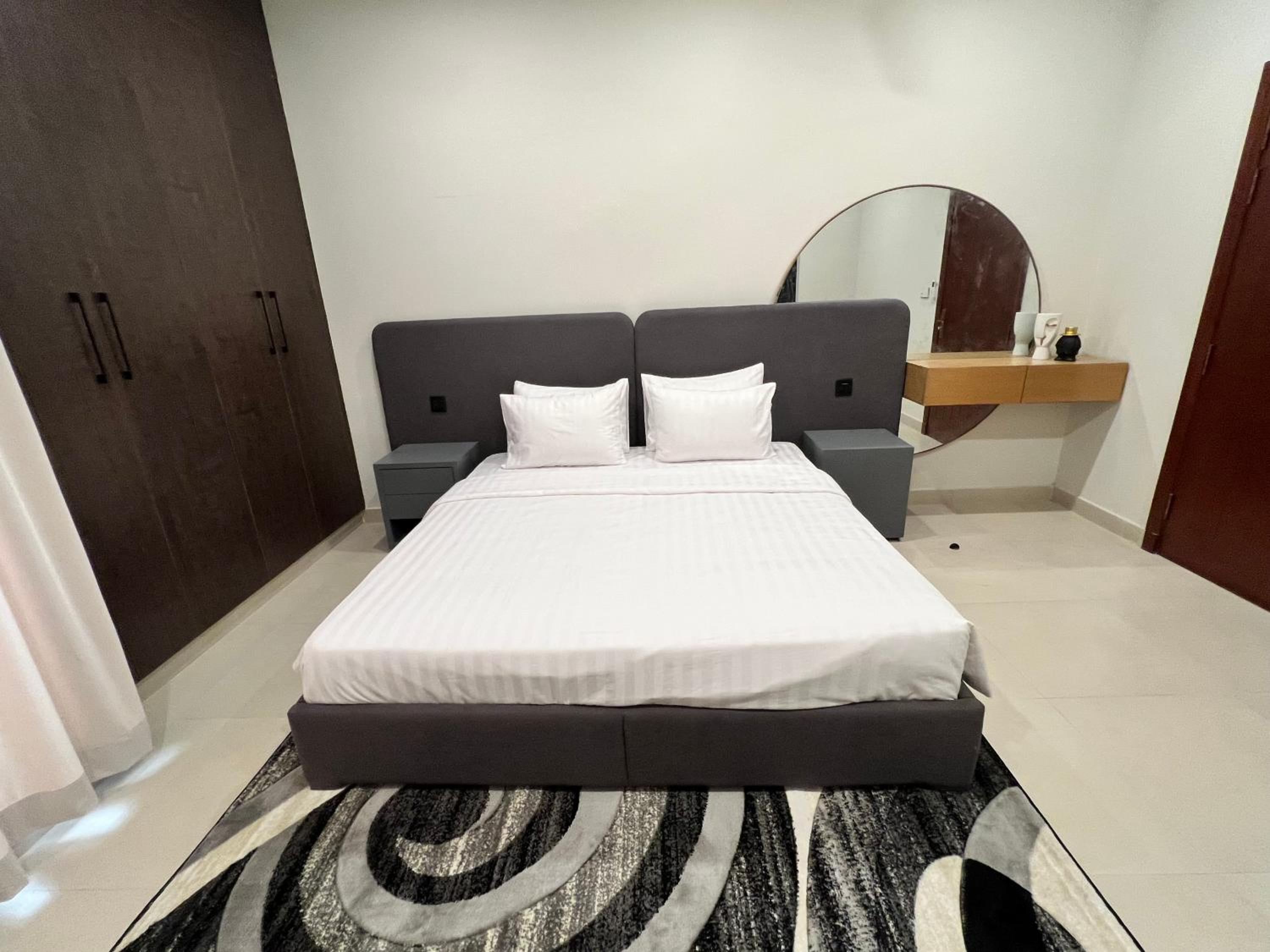 Villa Vista Service Apartments