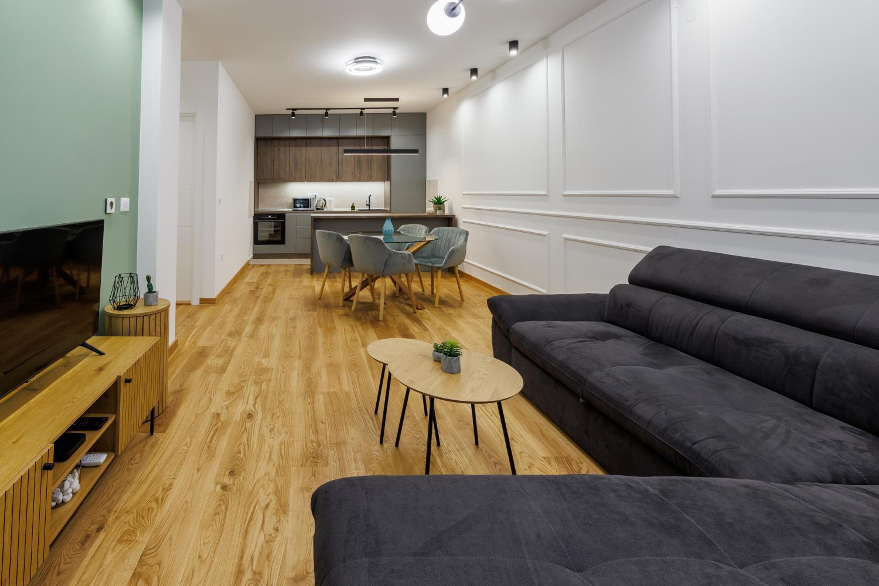 Simpatico Apartments with free parking view 2