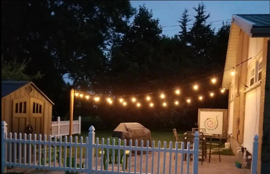 Picton Retreat - Walk to Downtown and Cozy, Stylish