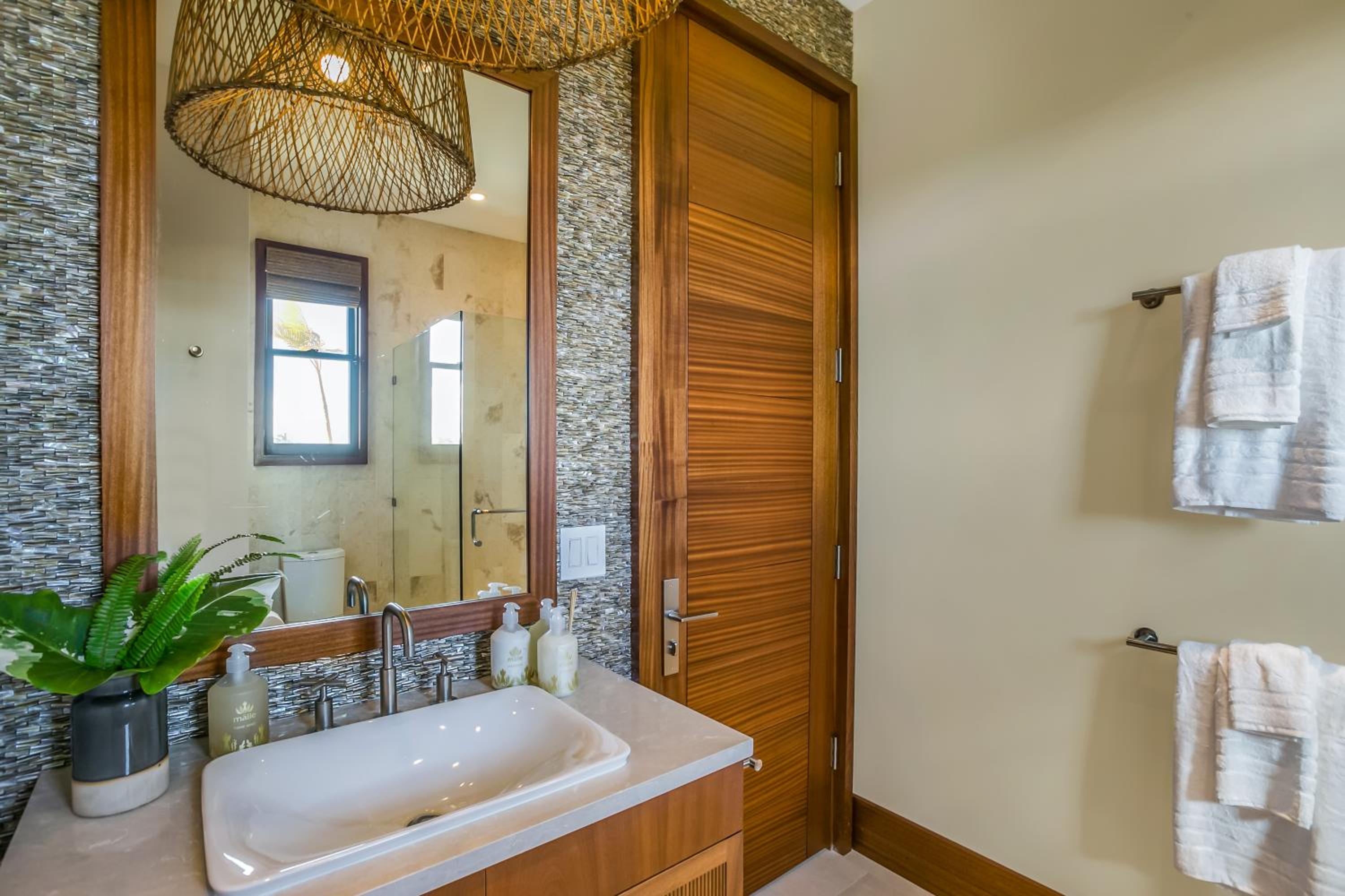 Brand New Custom Bali Inspired Home in Kainani view 5