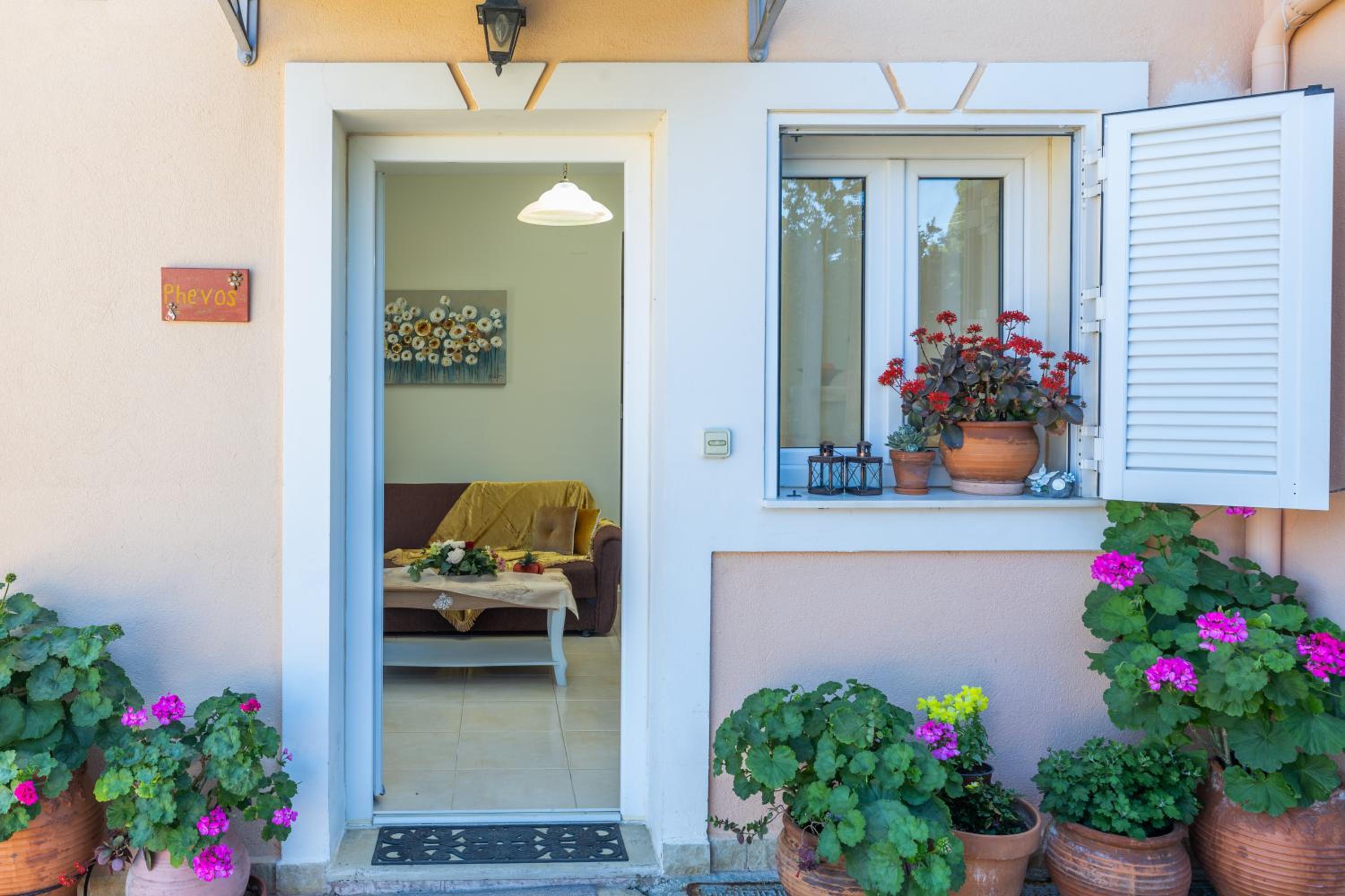 Phevos seaview apartment