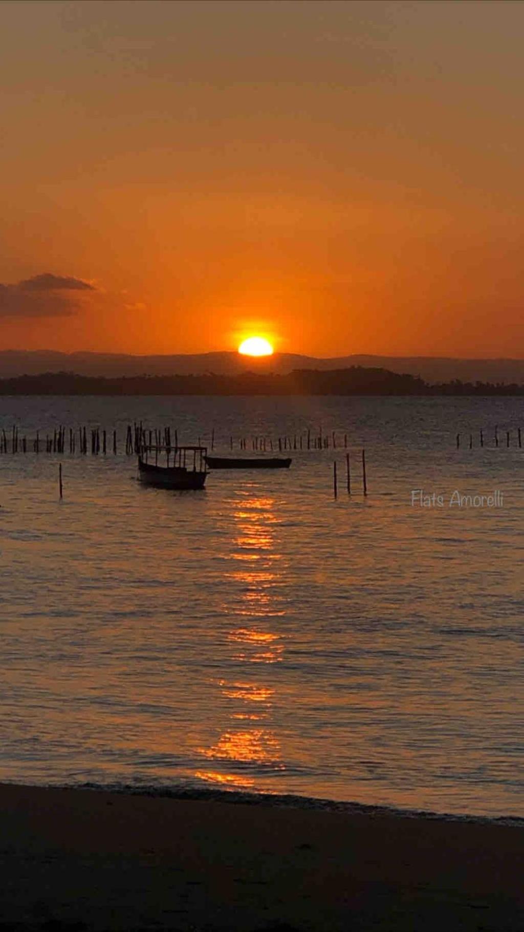 Apartamento Yemanjá, frente mar, varandão, até 4 pessoas