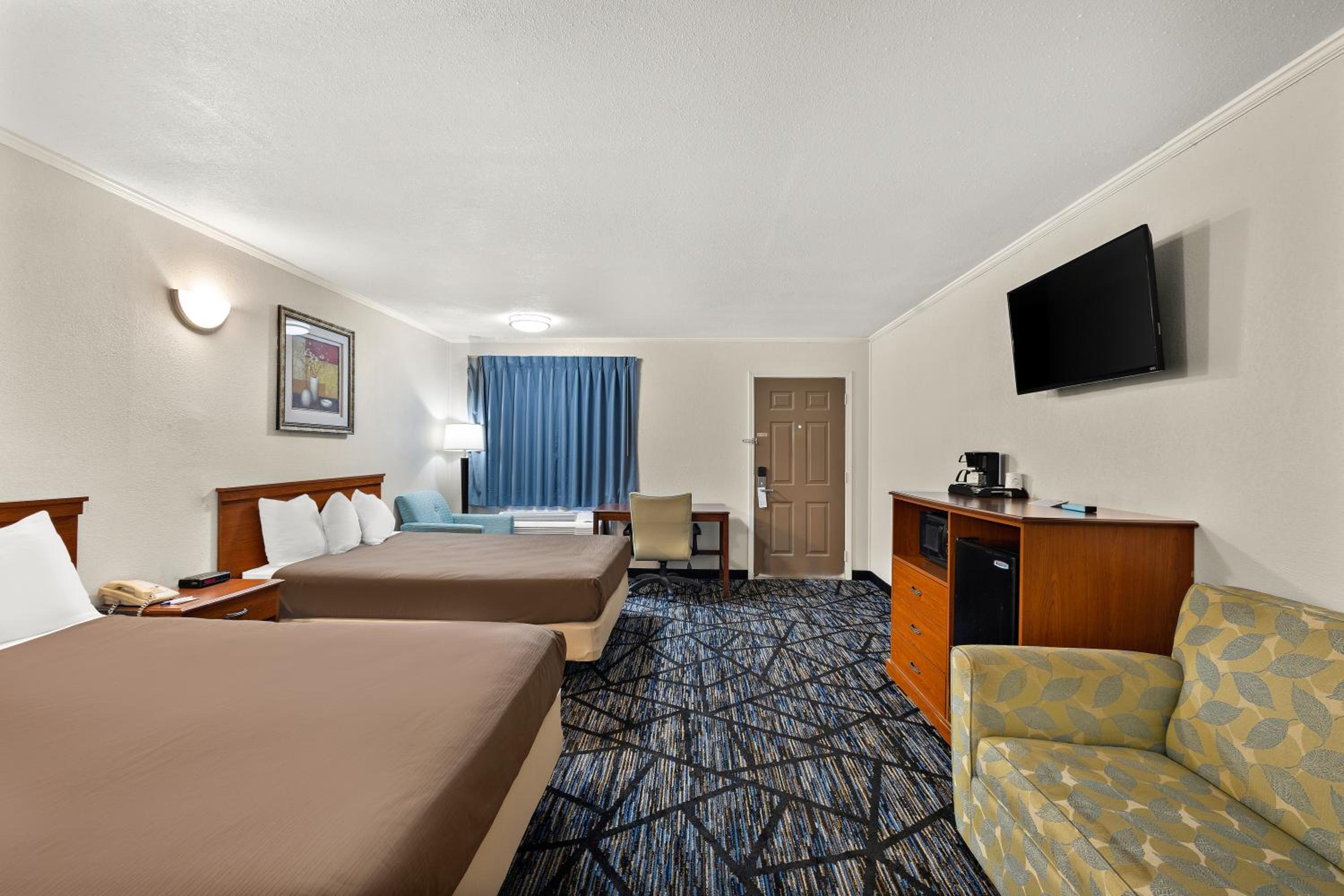 Americas Best Value Inn-Celina - Property Image 21