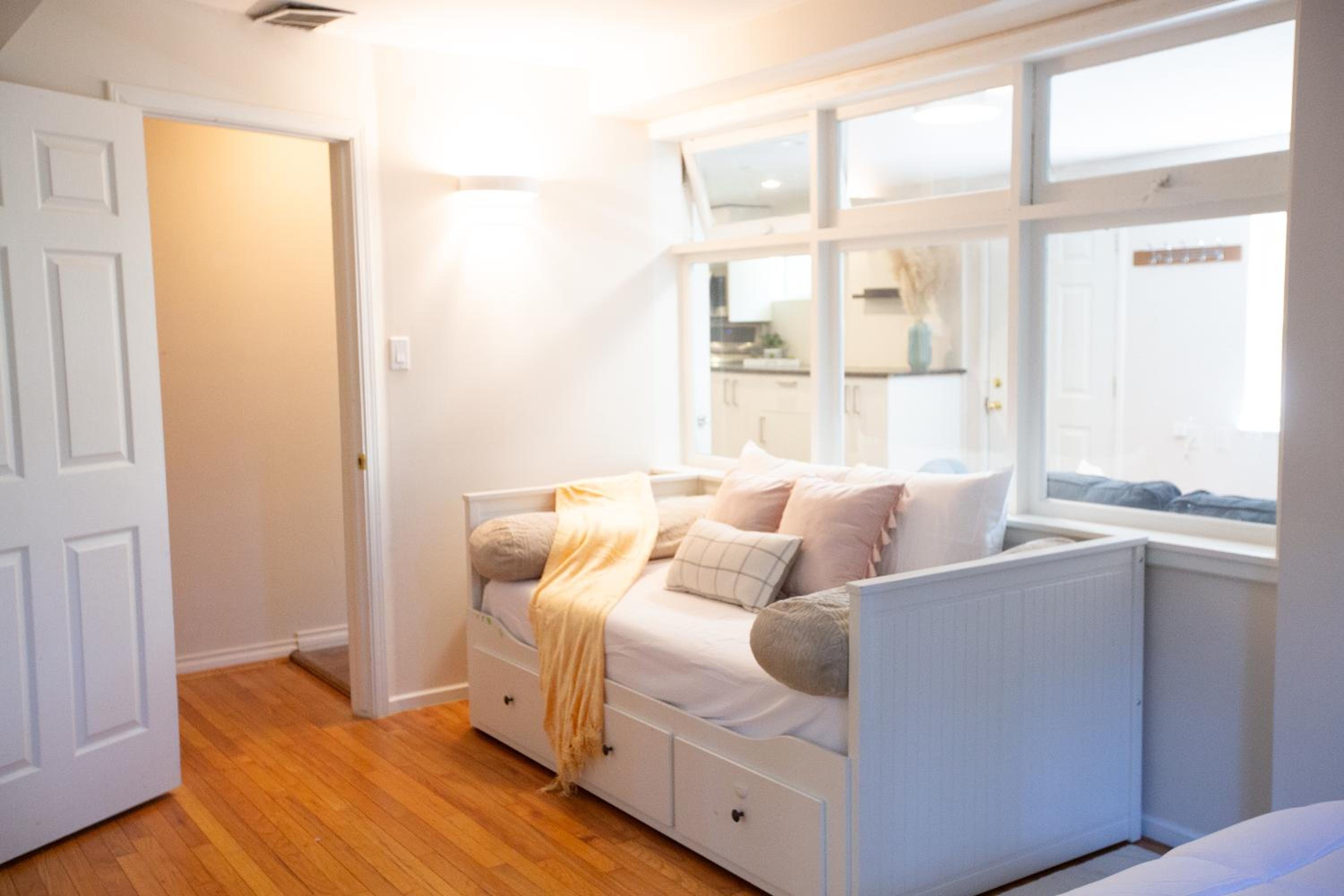 Private Garden-Level Suite