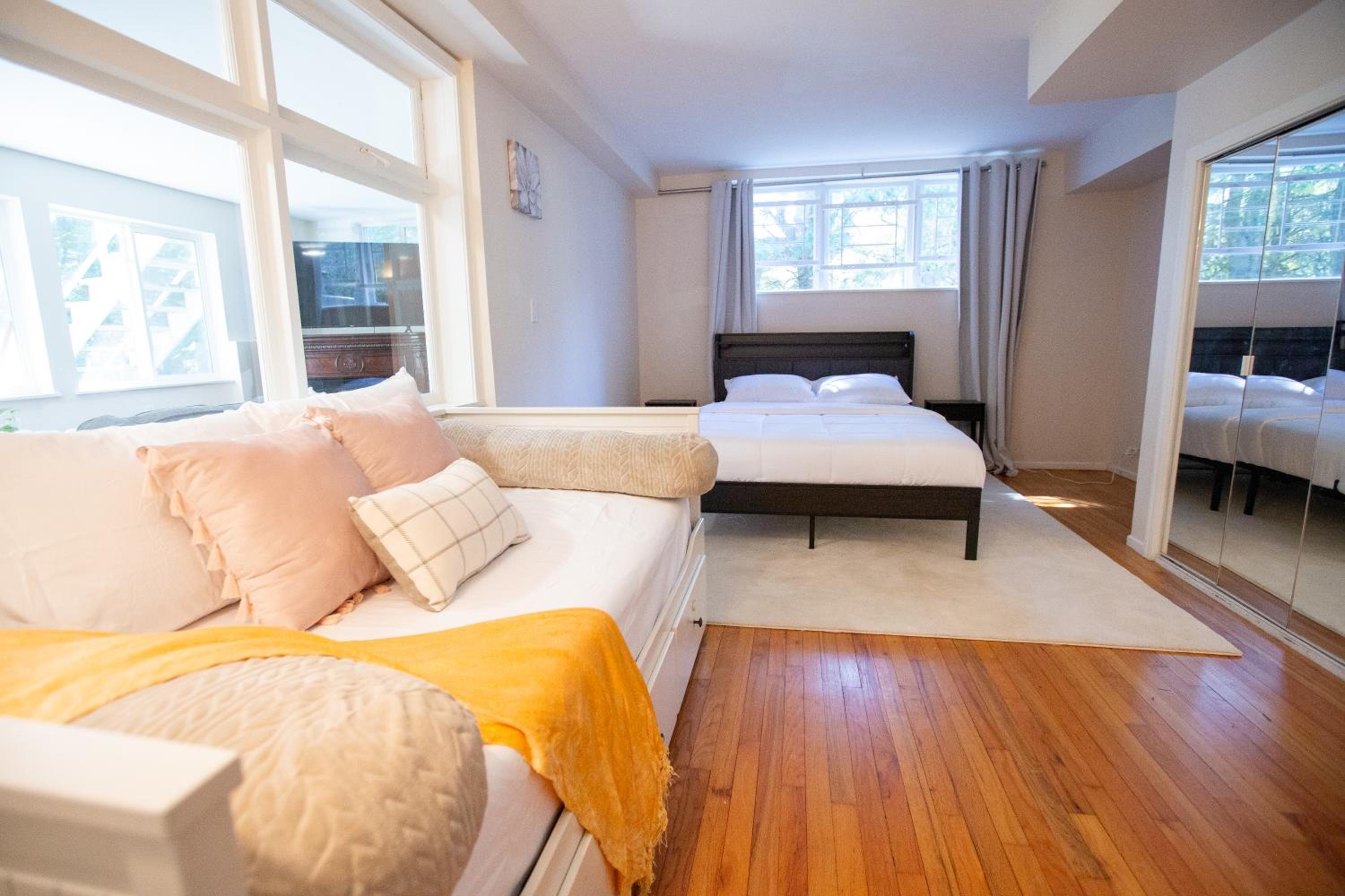 Private Garden-Level Suite