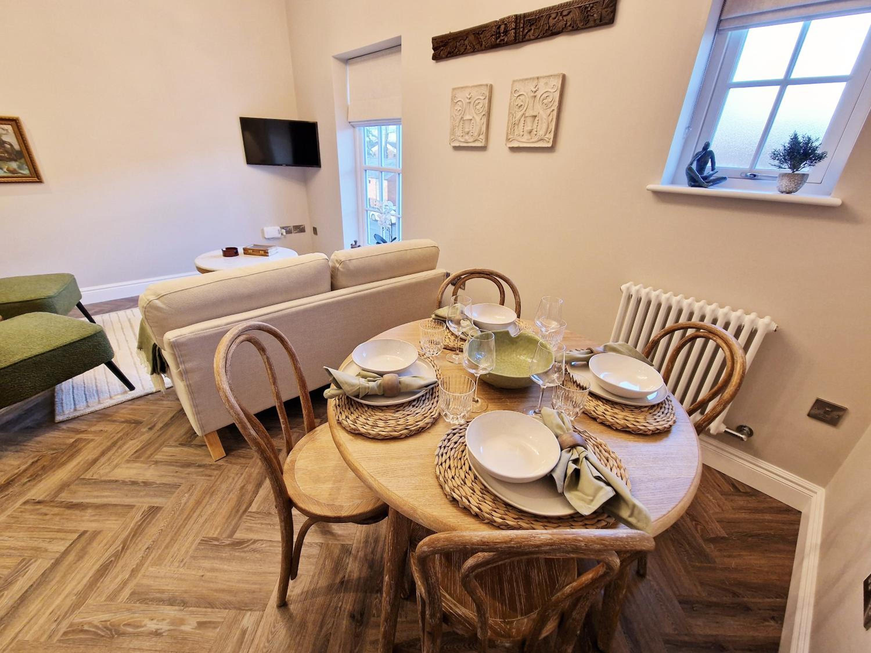 Hotel Elevated Space Apartments, Shipston on Stour - Image 1