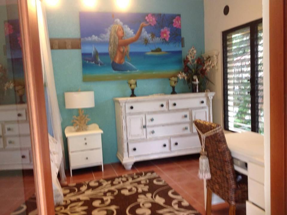Mermaid Manor Belize