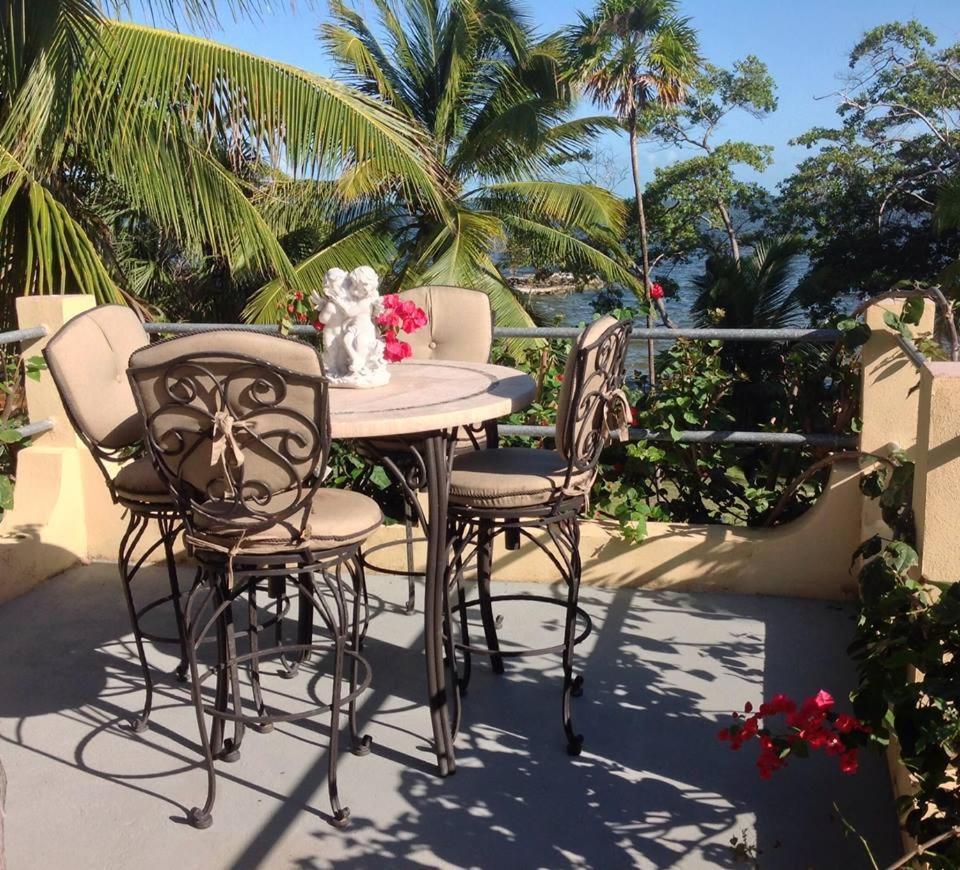 Mermaid Manor Belize