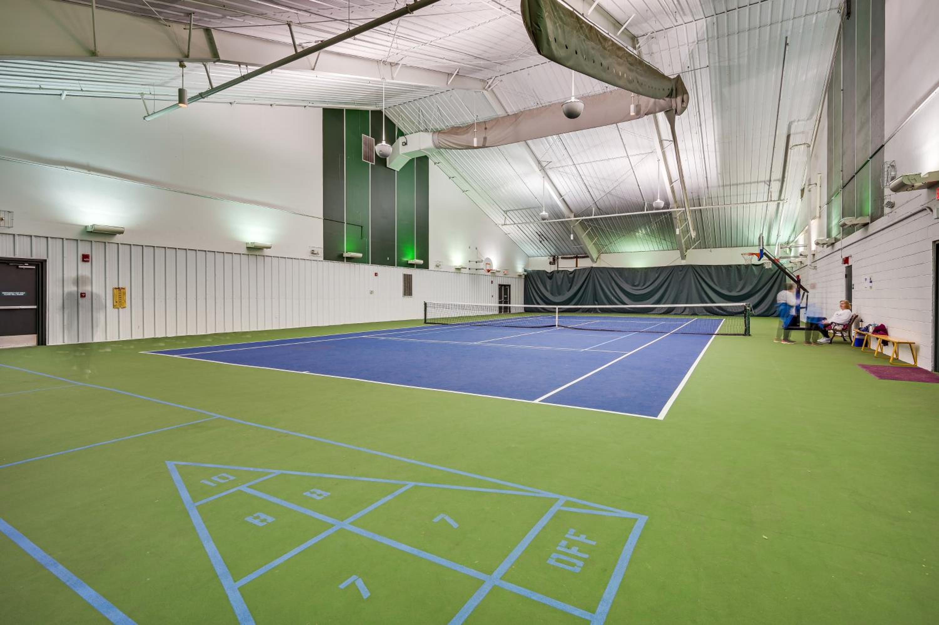 Golf and Hike Home with Resort Perks in Hedgesville