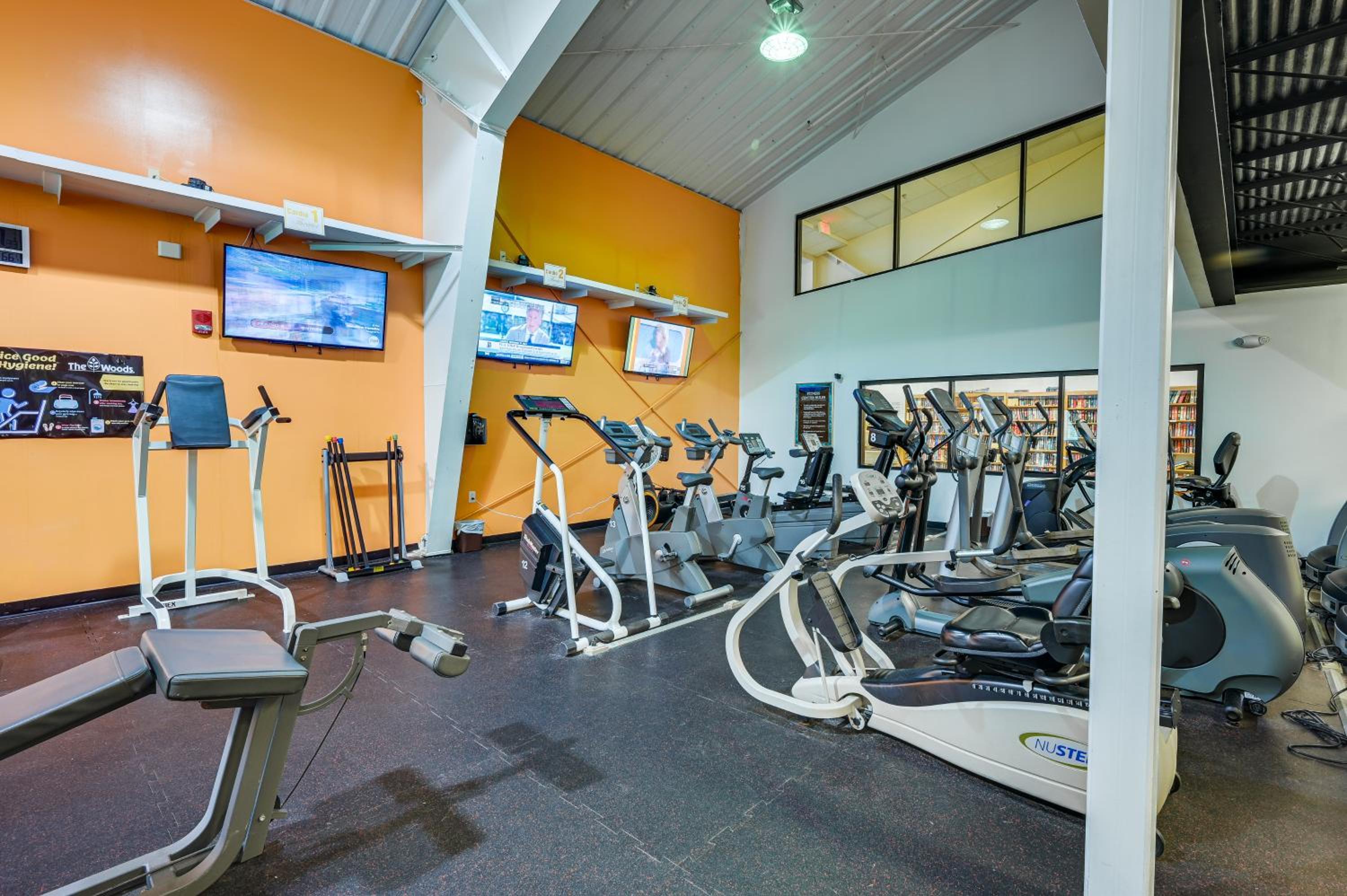 Golf and Hike Home with Resort Perks in Hedgesville