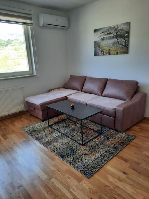 DAMEJ Apartment, Free Garage parking