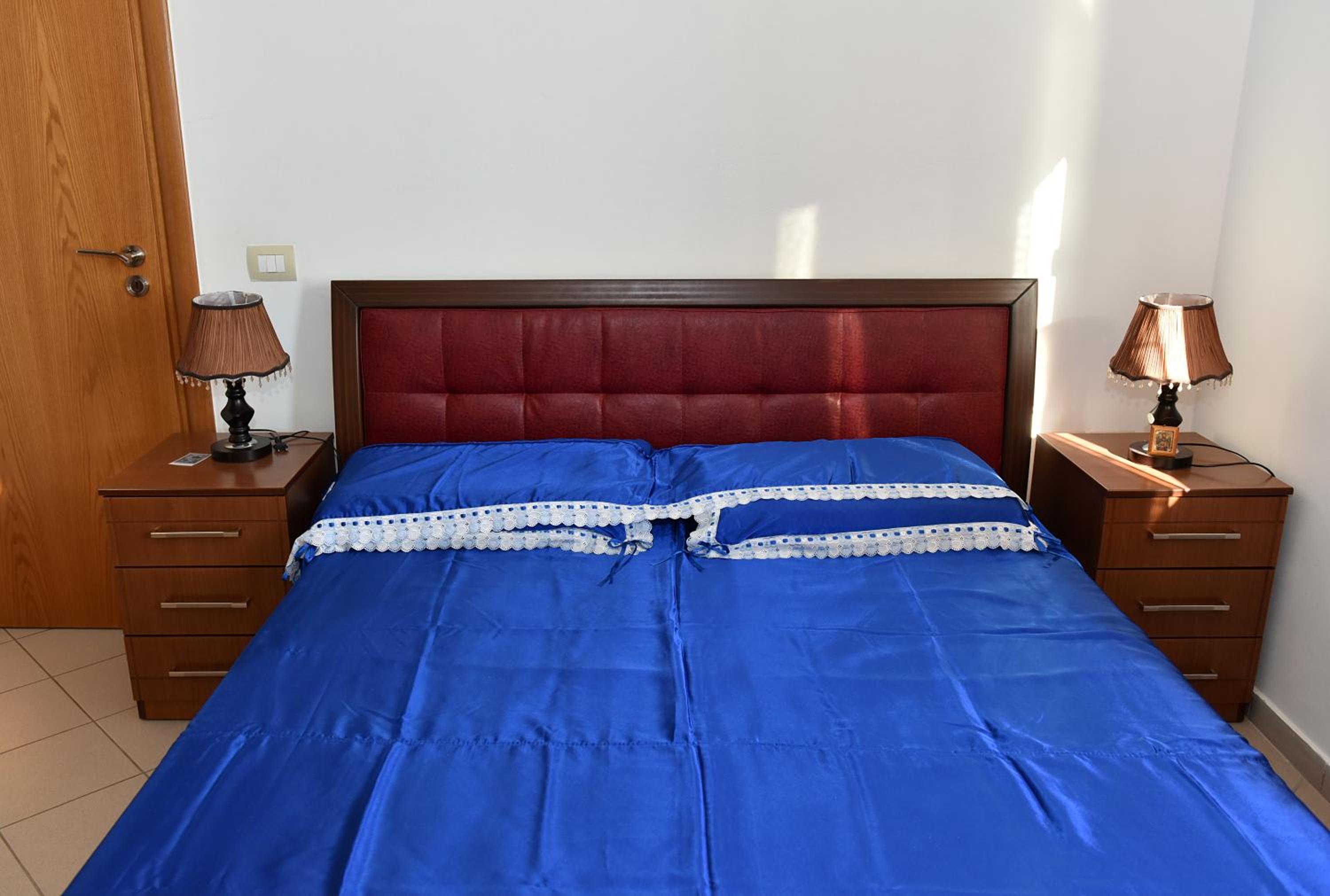 Vila Merkuri - 3-Storey Villa with Sea View