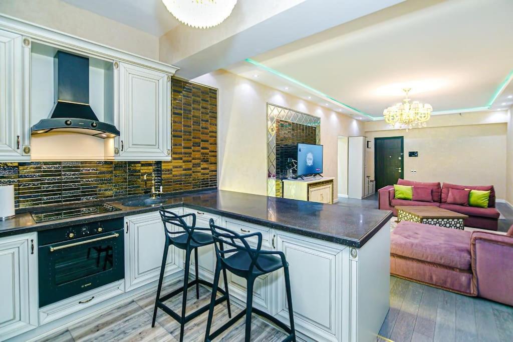 Park Azure Apartment 191