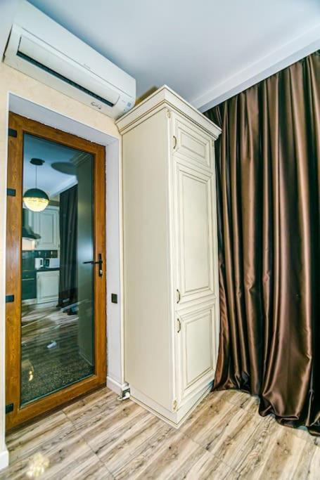 Park Azure Apartment 191