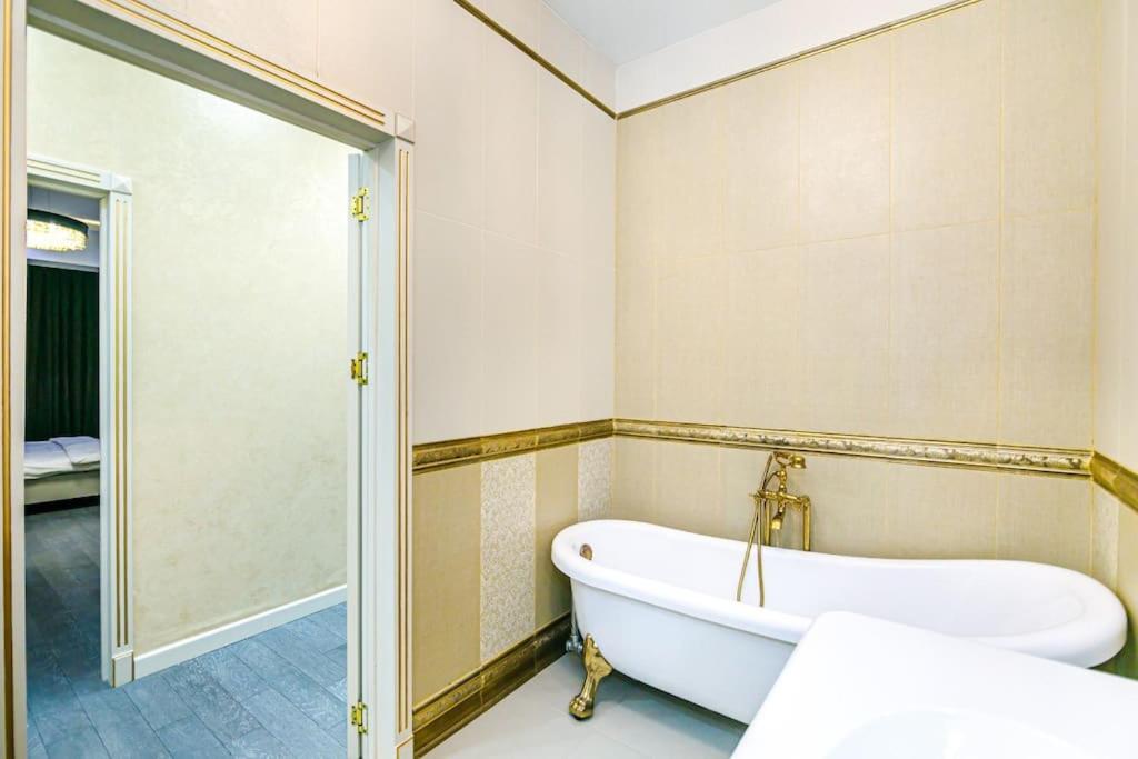 Park Azure Apartment 191