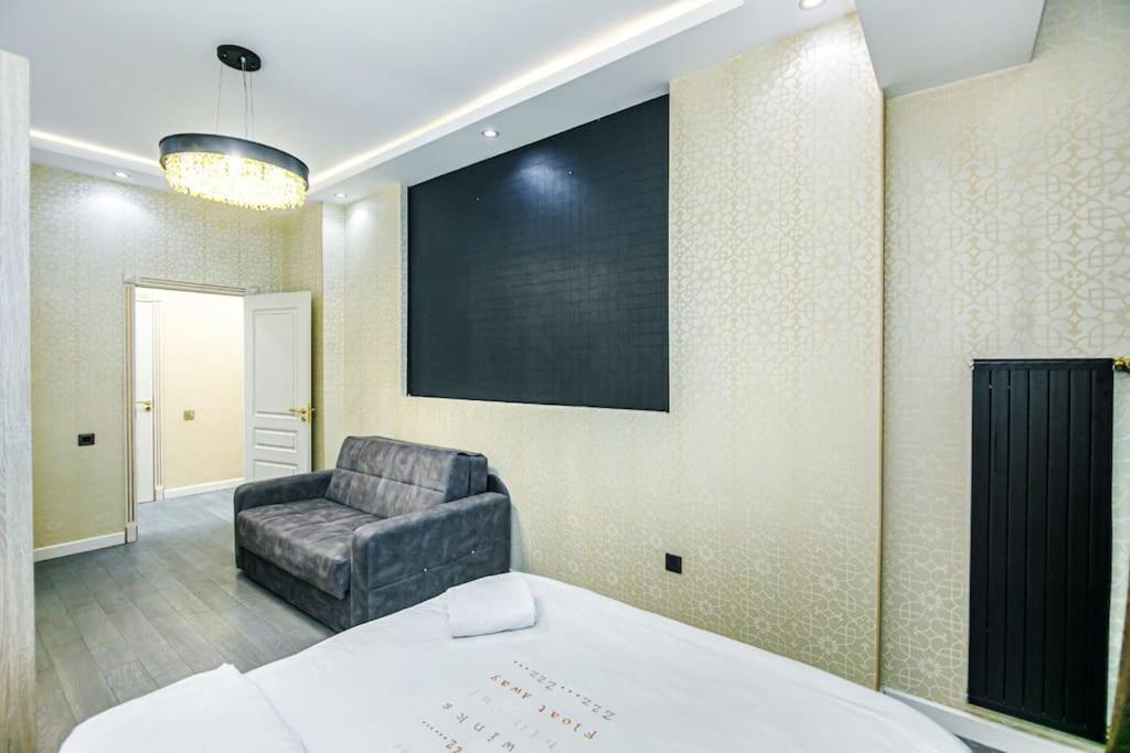 Park Azure Apartment 191