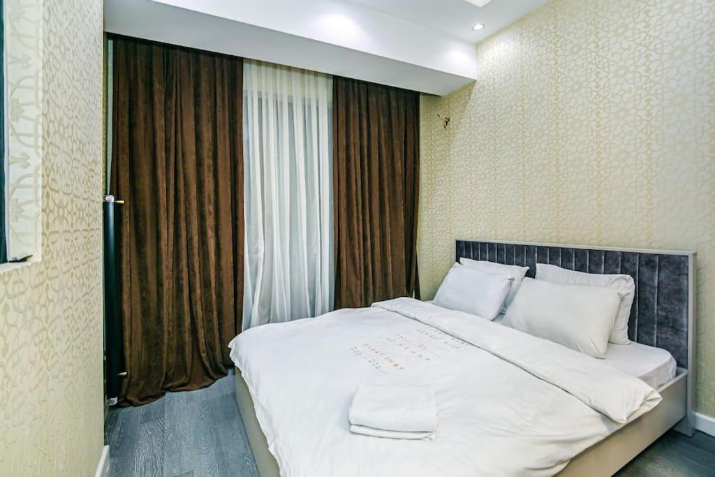 Park Azure Apartment 191