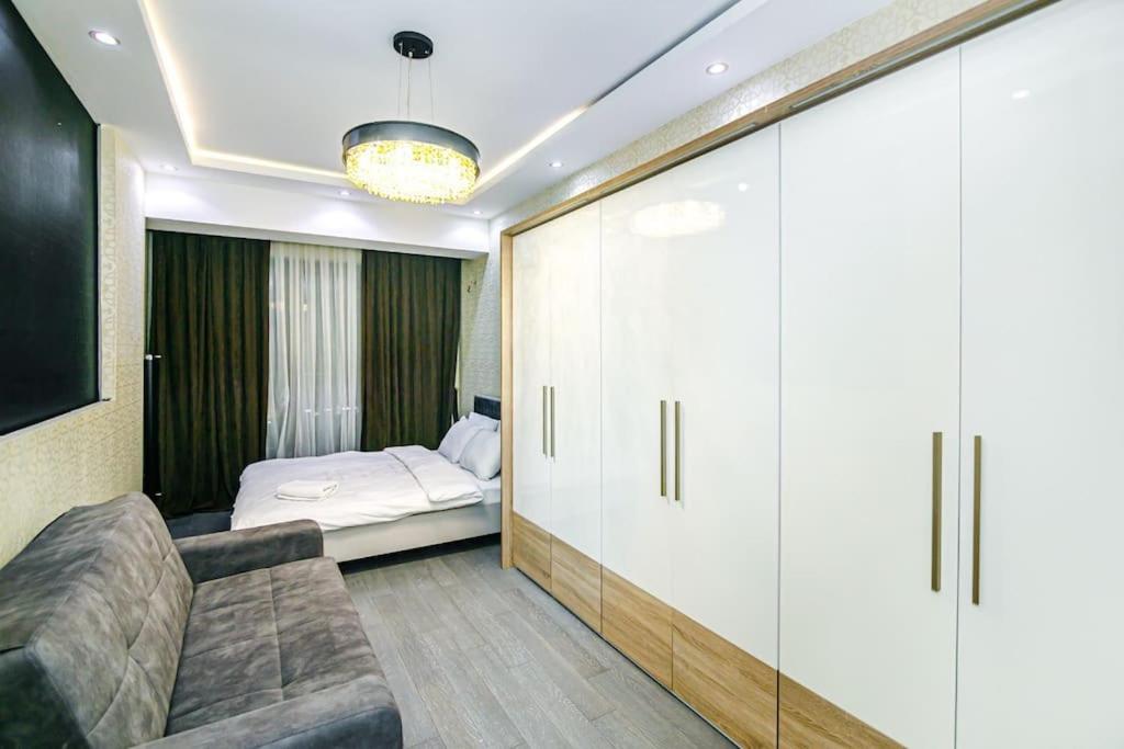 Park Azure Apartment 191
