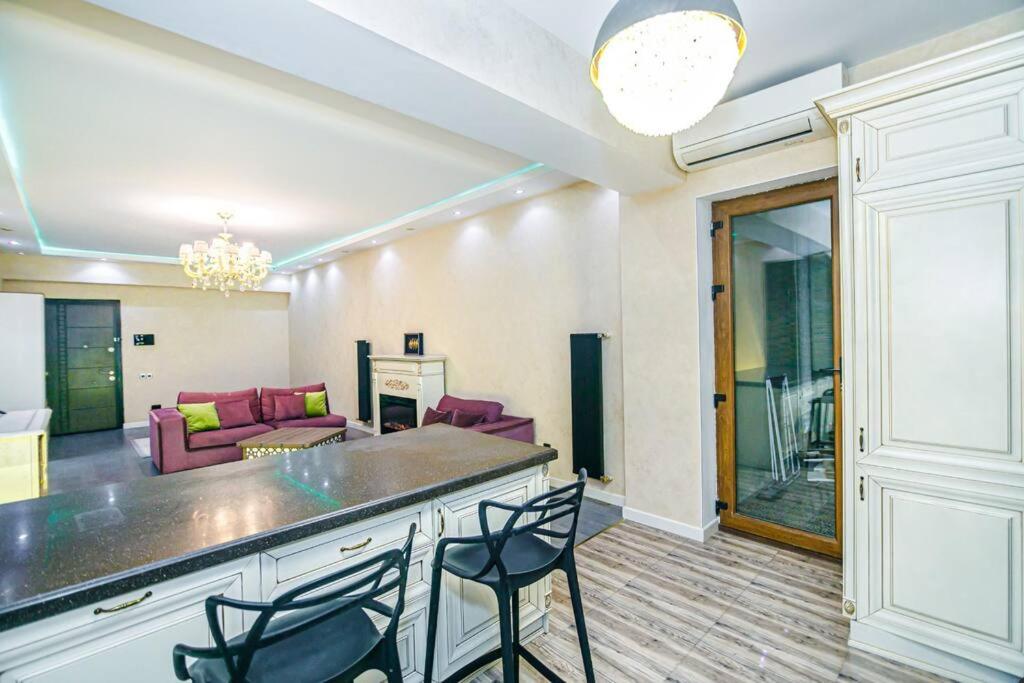 Park Azure Apartment 191