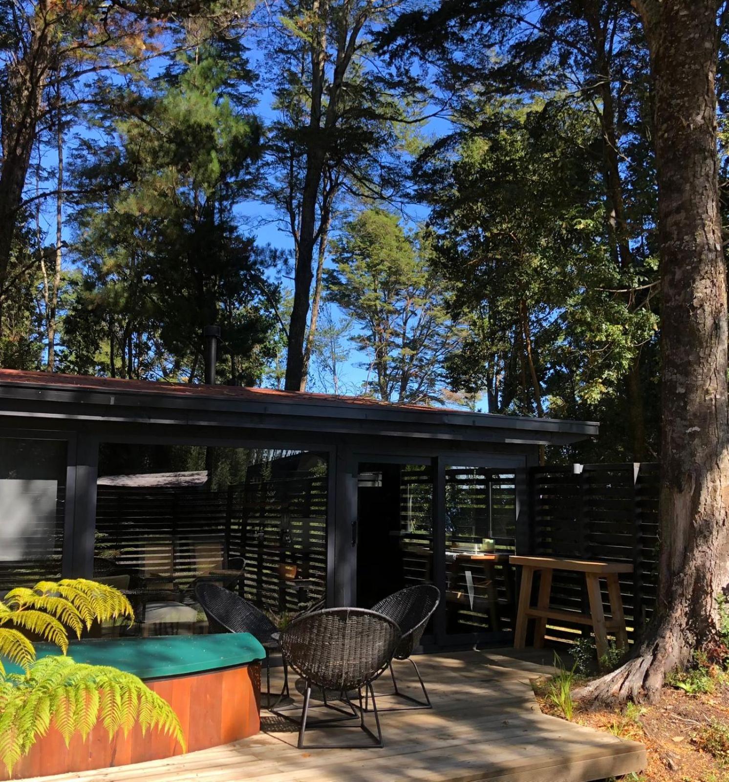 Calma Cabins