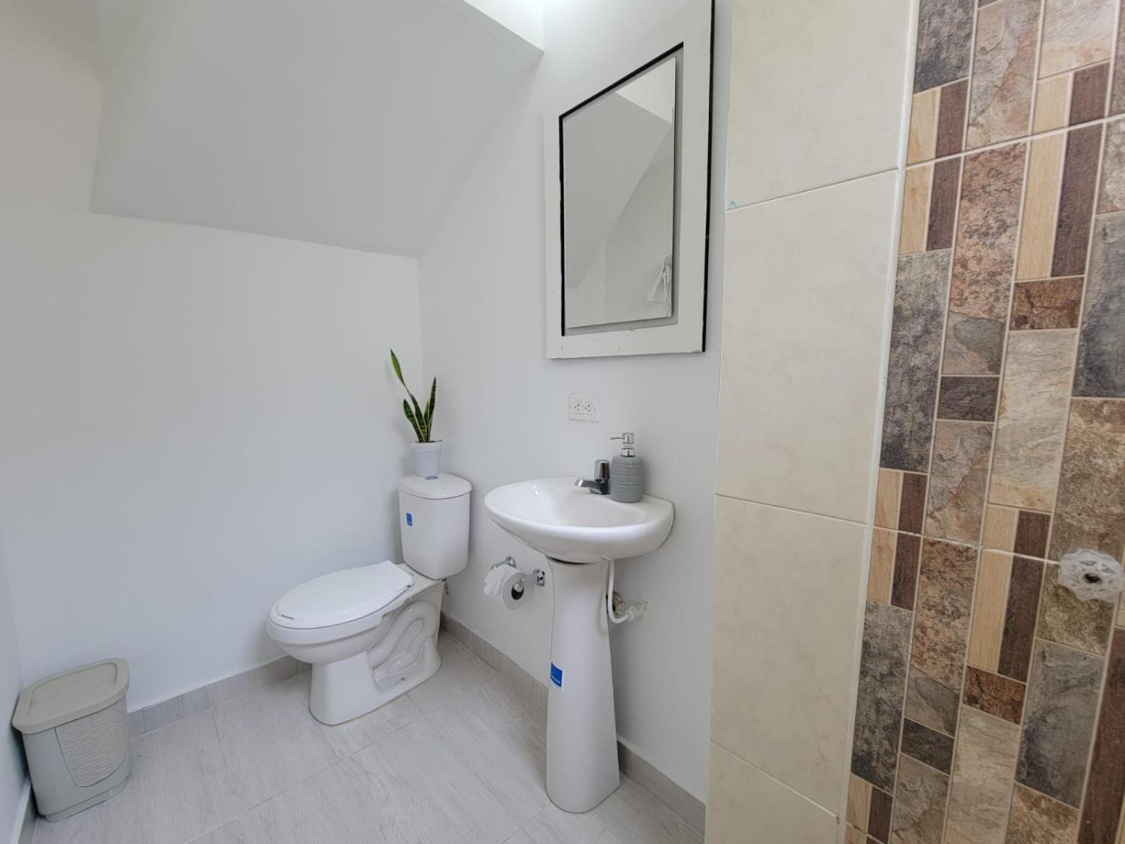 Casa en condominio, piscinas, jacuzzis