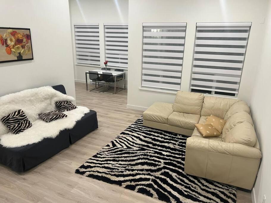 Maple Ridge vacation suite1100sf