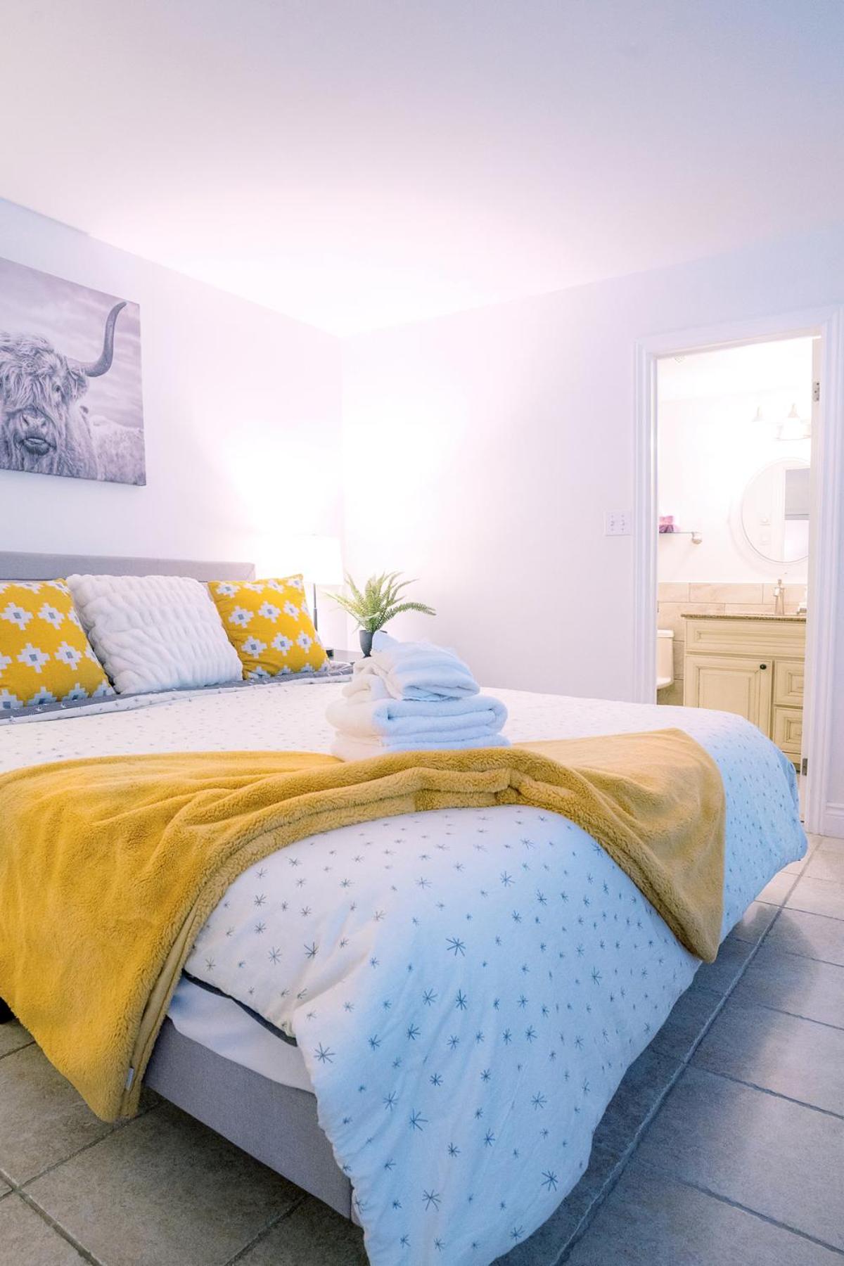 Gorgeous Studio Condo in Blue Mountains Sleeps 4