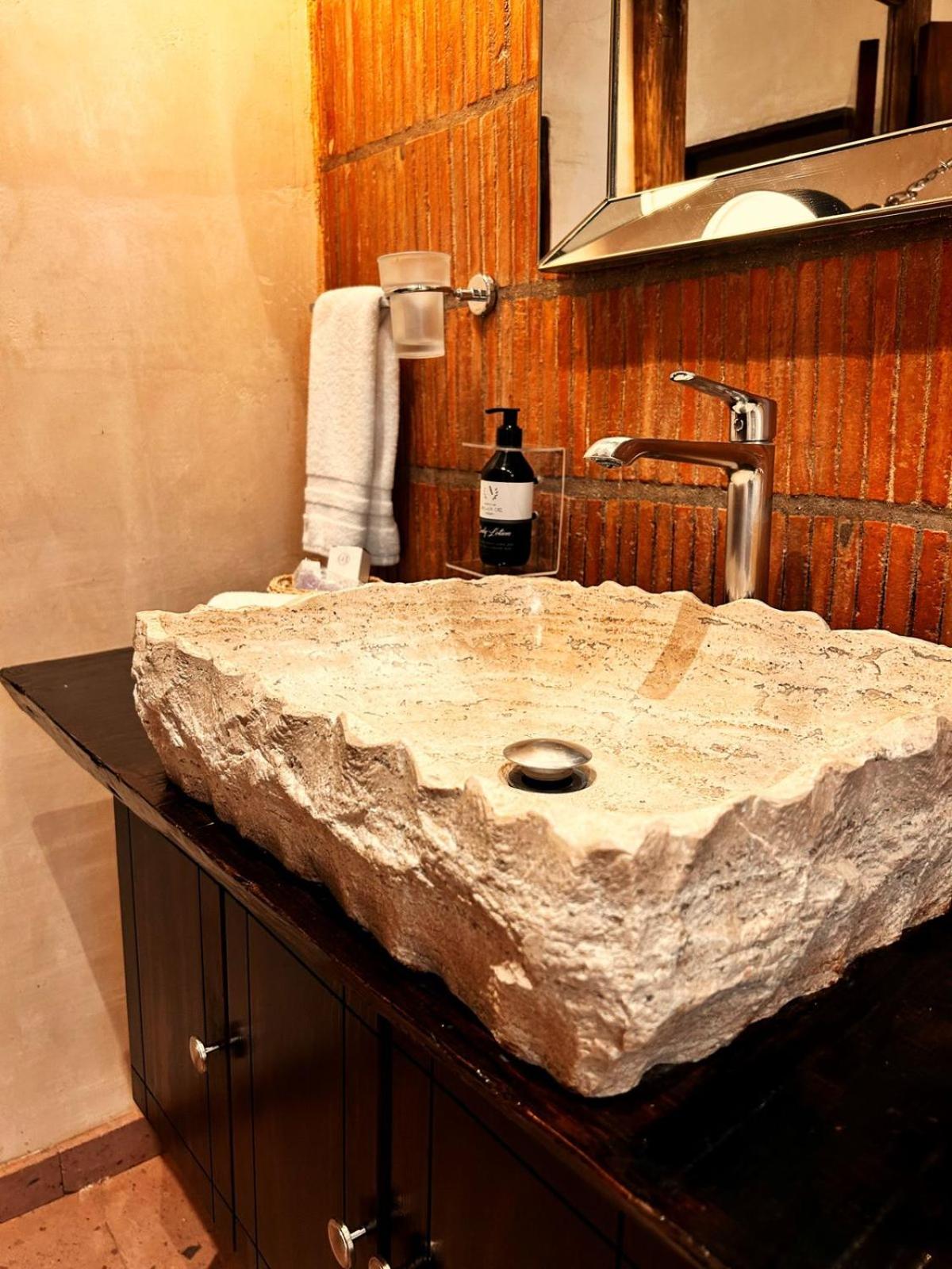Bito's Hotel Boutique
