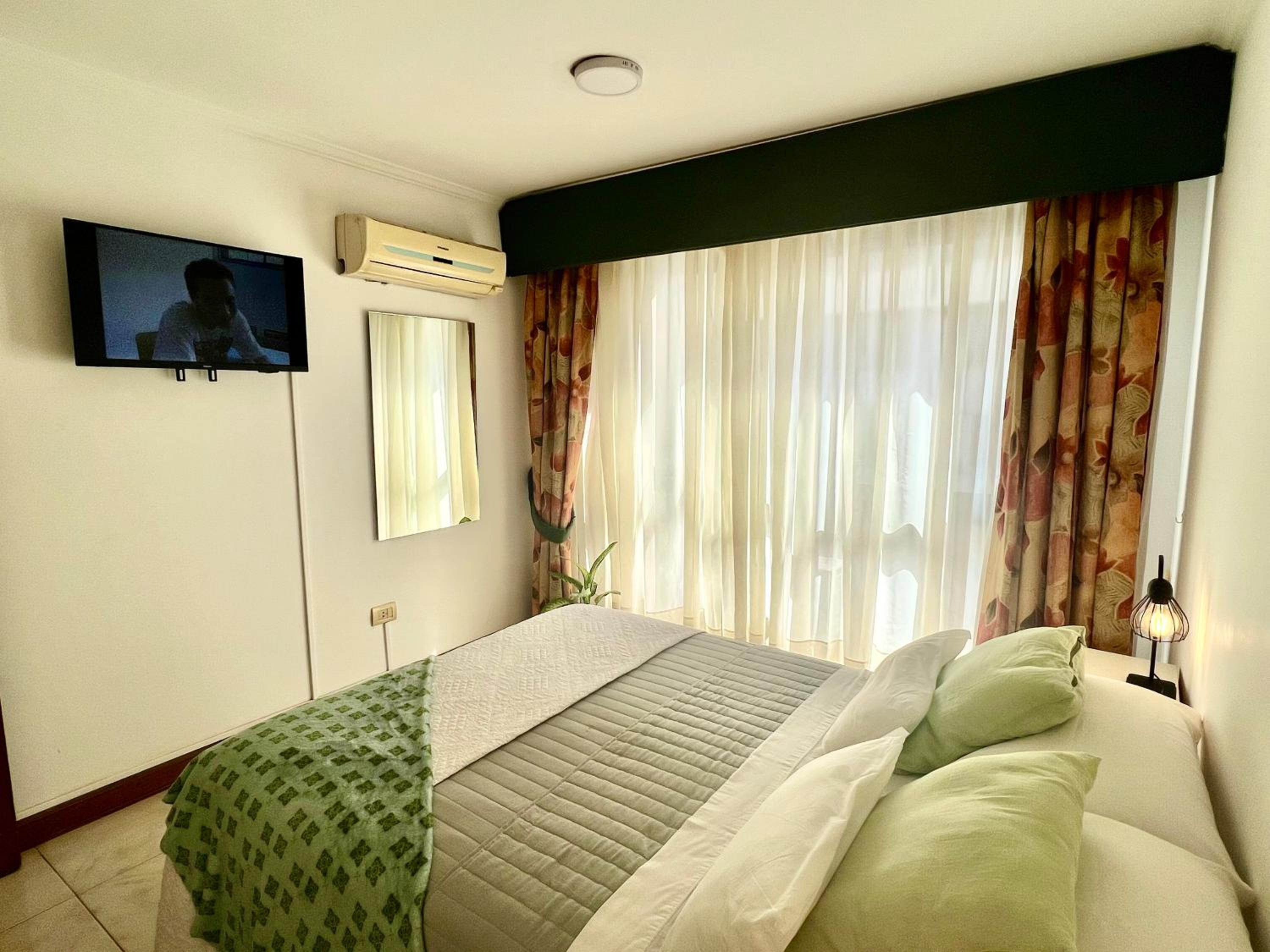 Mendoza Suites 9 -parking privado opcional-