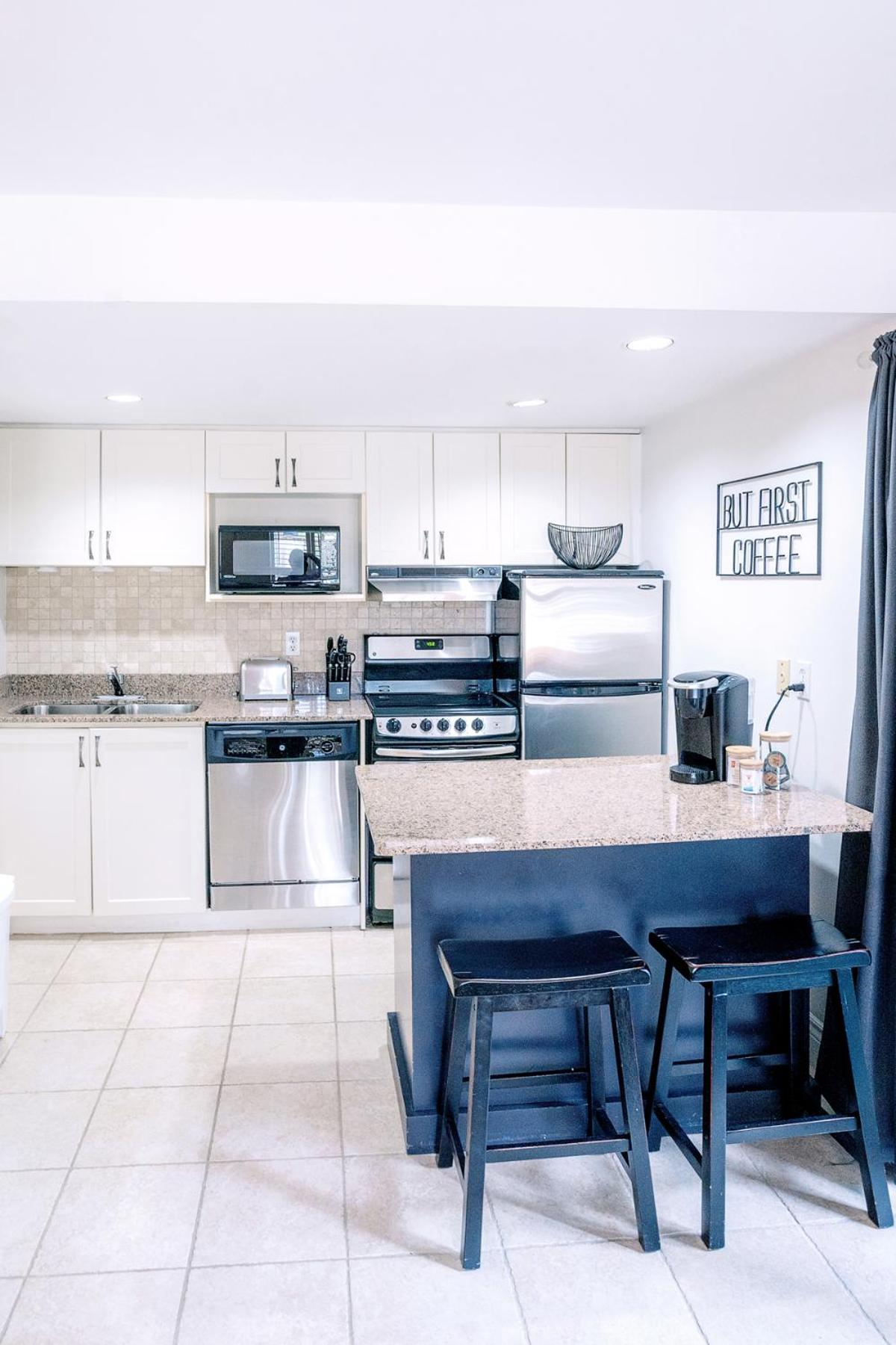 Gorgeous Studio Condo in Blue Mountains Sleeps 4