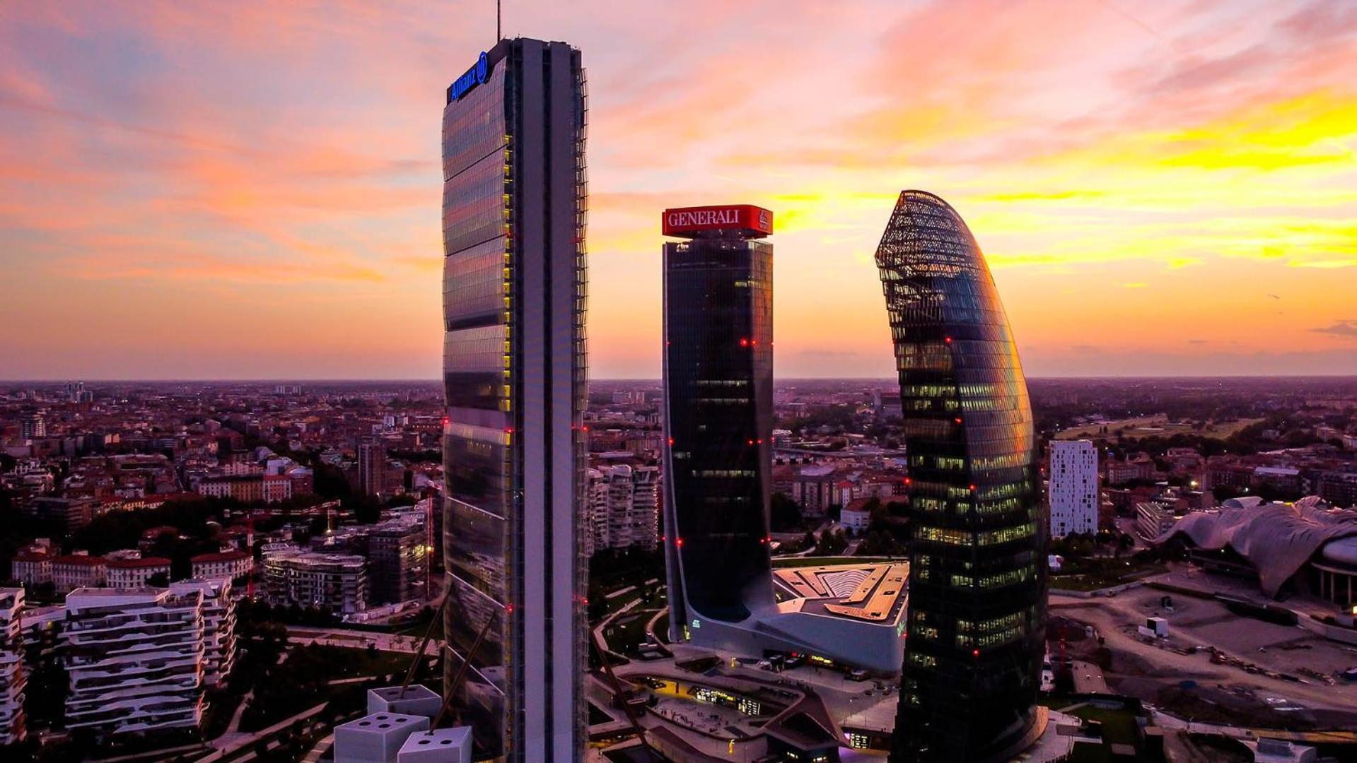 Luxury Skyview Suite - Citylife Apartment - MiCo