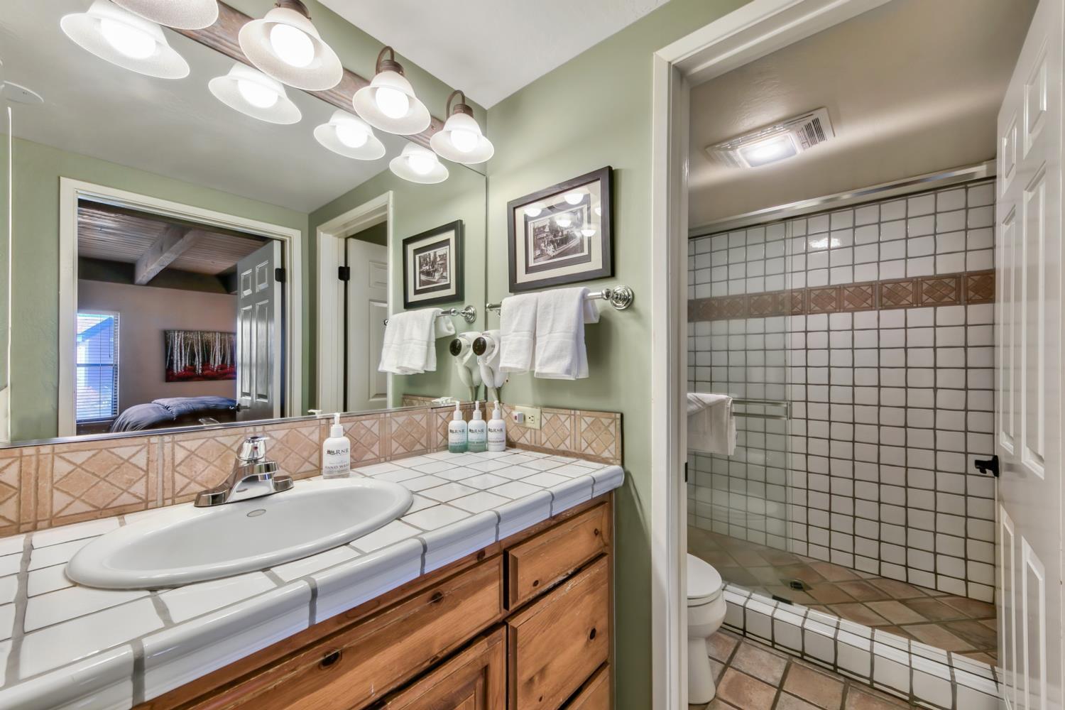 Lake Tahoe Vacations - Lakeland Village 635 - Lakefront Charm - Property Image 34