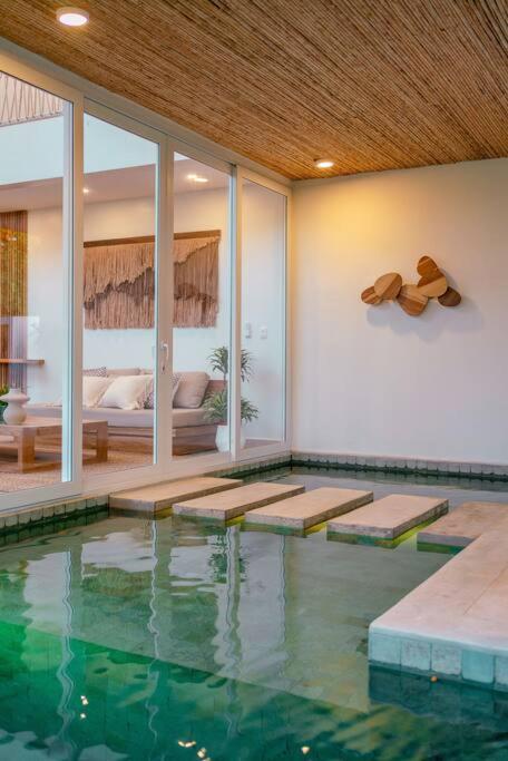Hermosa Palms, Casa Lorenzo Beach Front Club House