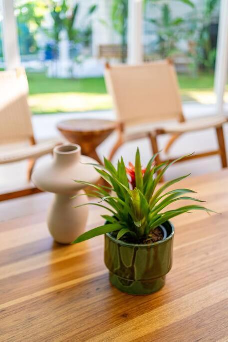 Hermosa Palms, Casa Lorenzo Beach Front Club House