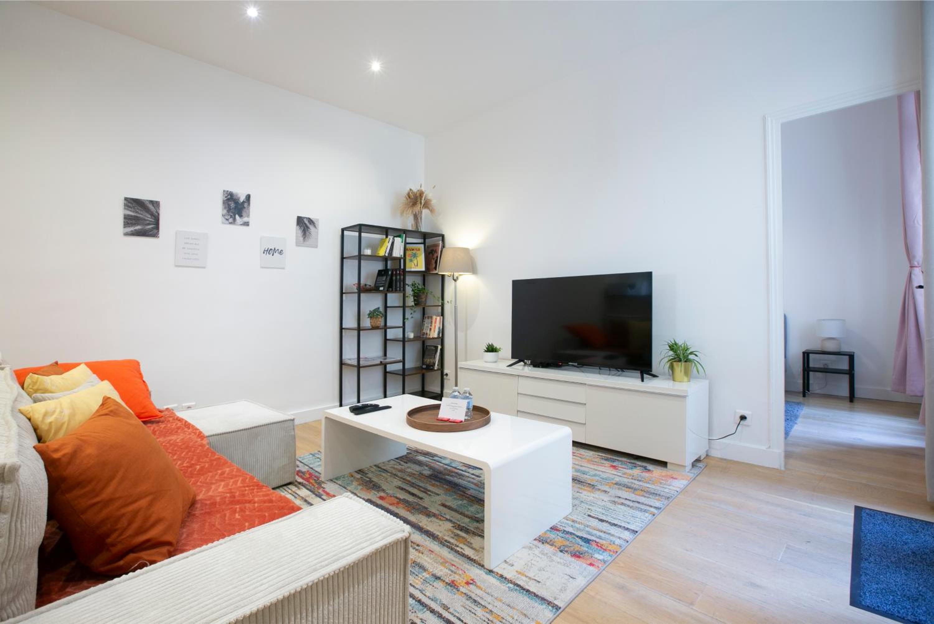 Warm 2 bedrooms apartement - c38