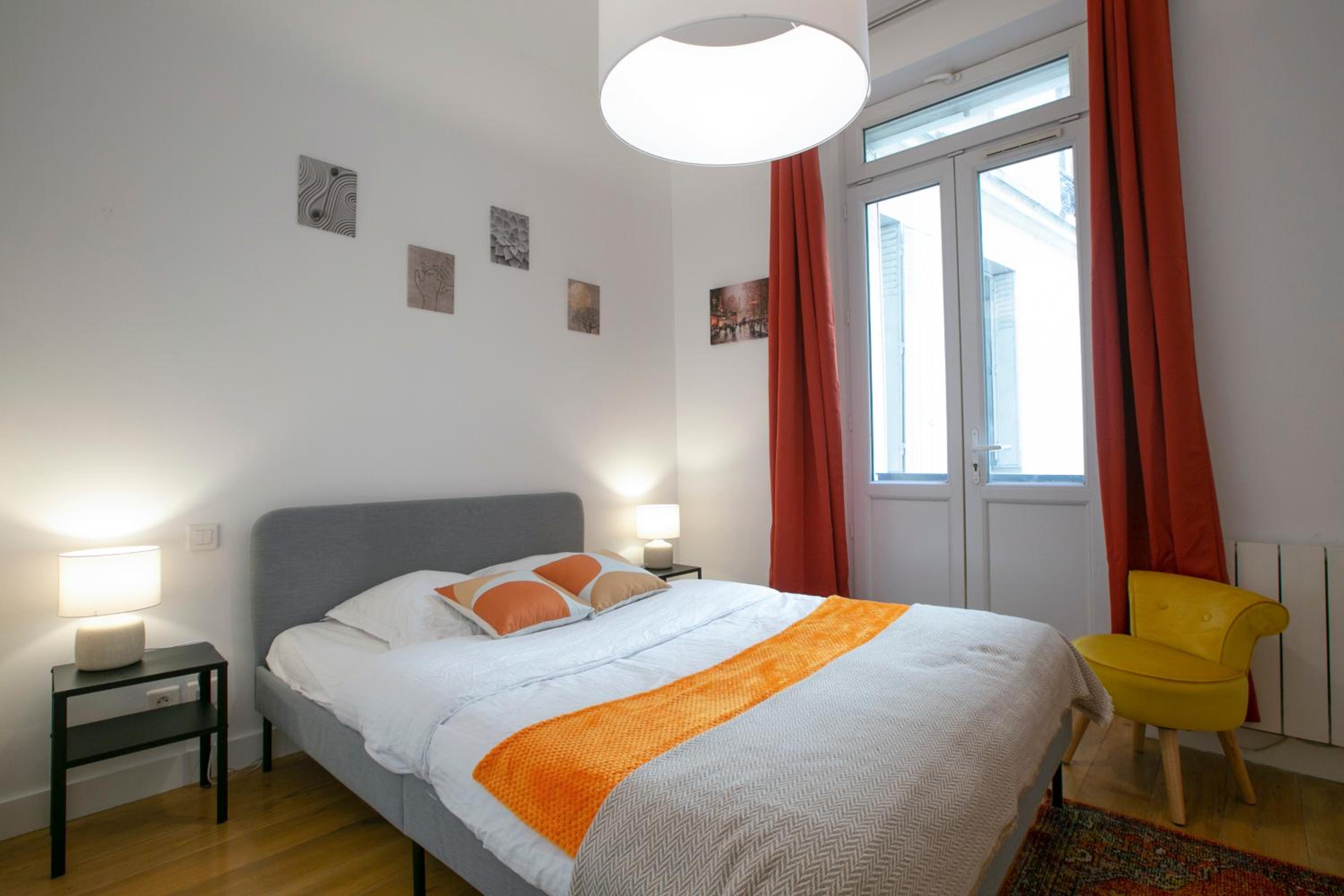 Warm 2 bedrooms apartement - c38