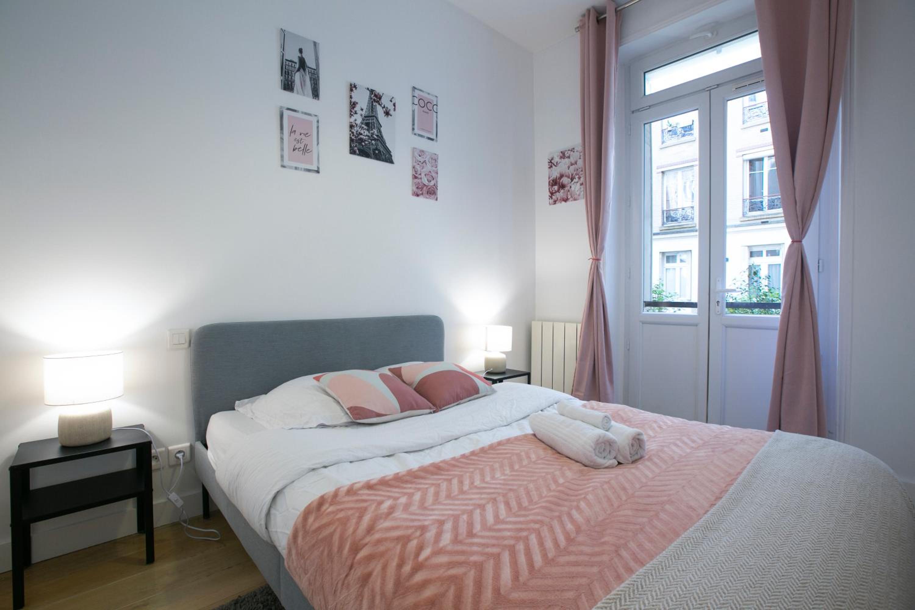 Warm 2 bedrooms apartement - c38