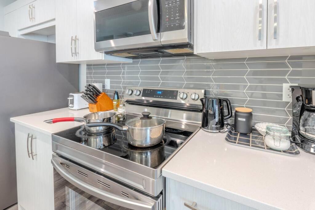 Sweat 3bedroom home near YYC