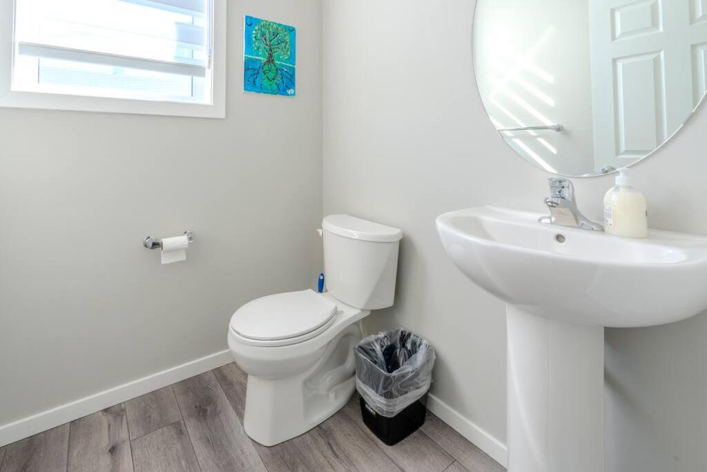 Sweat 3bedroom home near YYC