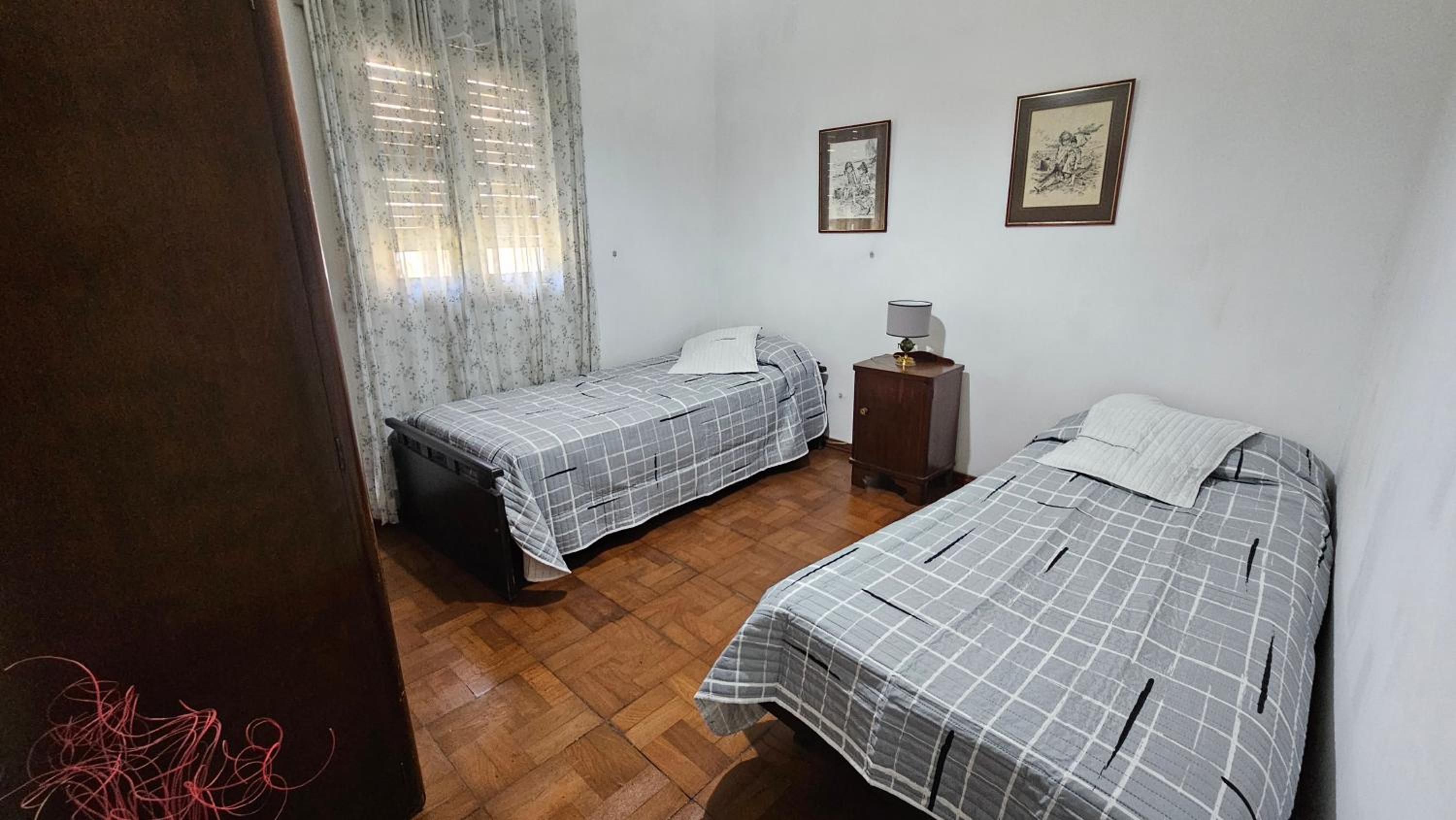 REST HOUSE Casa familiar - garage - TV - WiFi - 2 dormitorios - Living-comedor - Cocina - Lavadero - Patio con parrilla - Alquiler temporario
