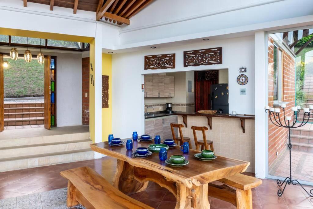 Tropical Village + Pool Stunning Views Quindio