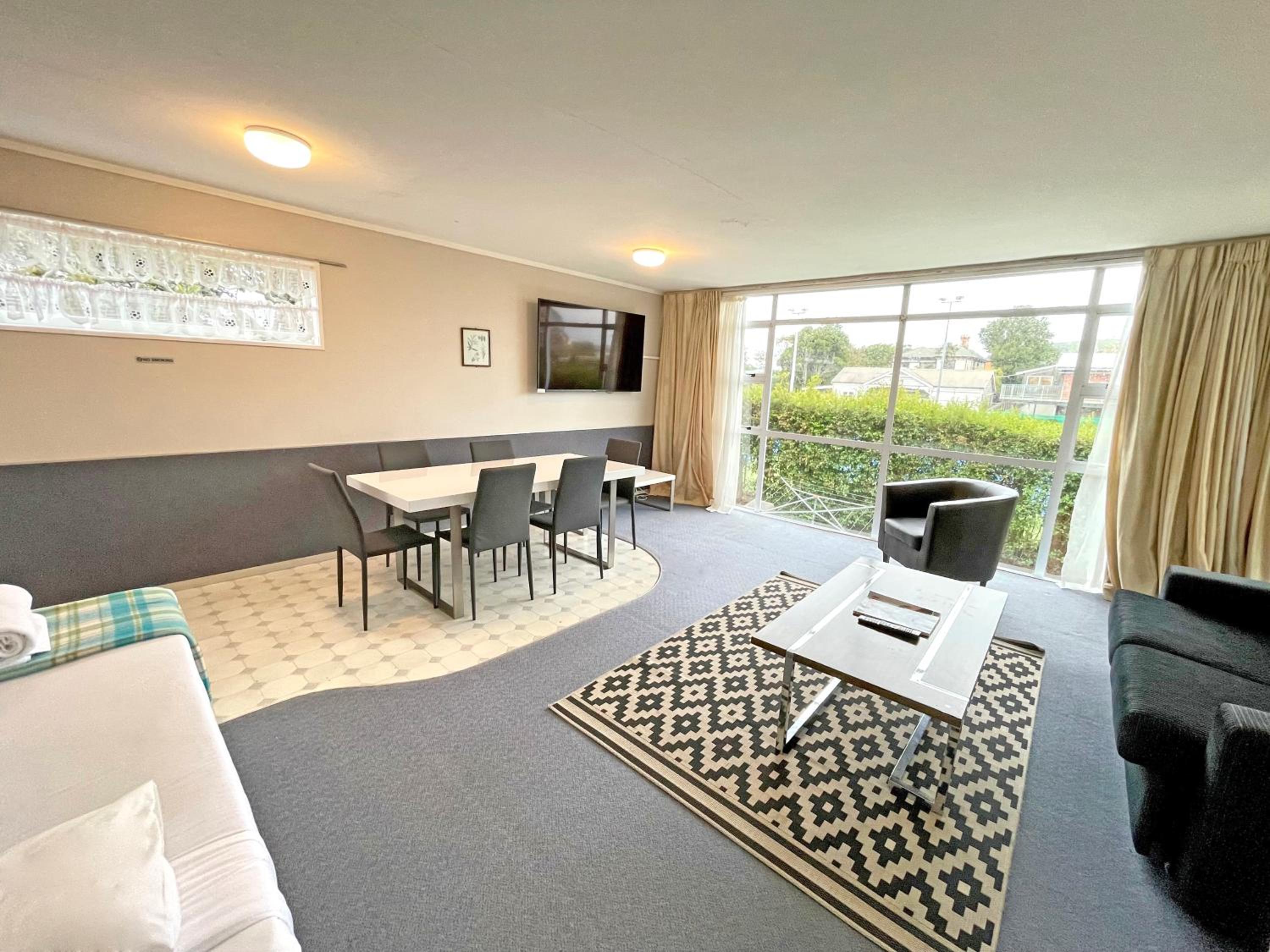 Mount Eden Motel