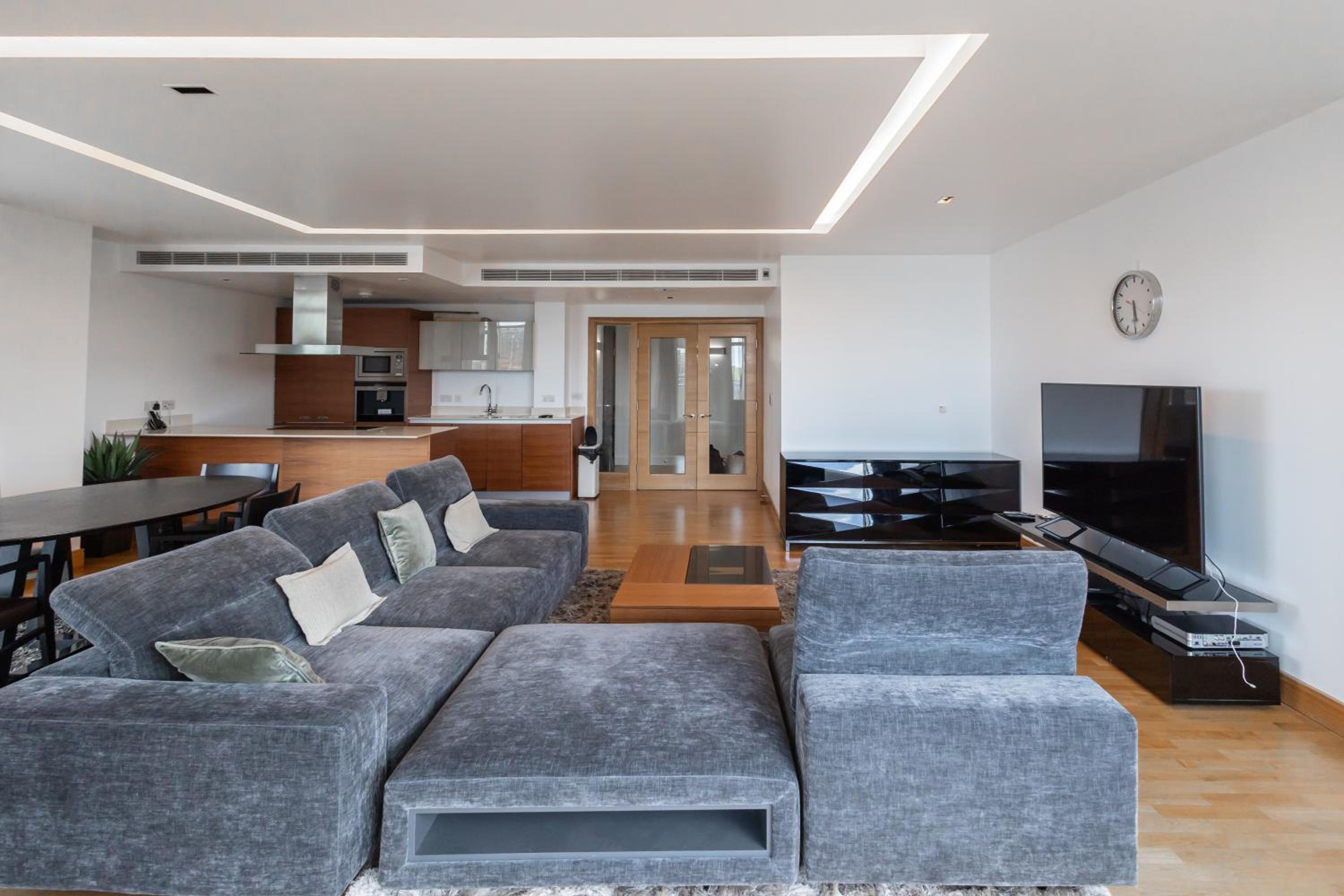 ADS LUX LETTINGS LTD - Battersea Reach