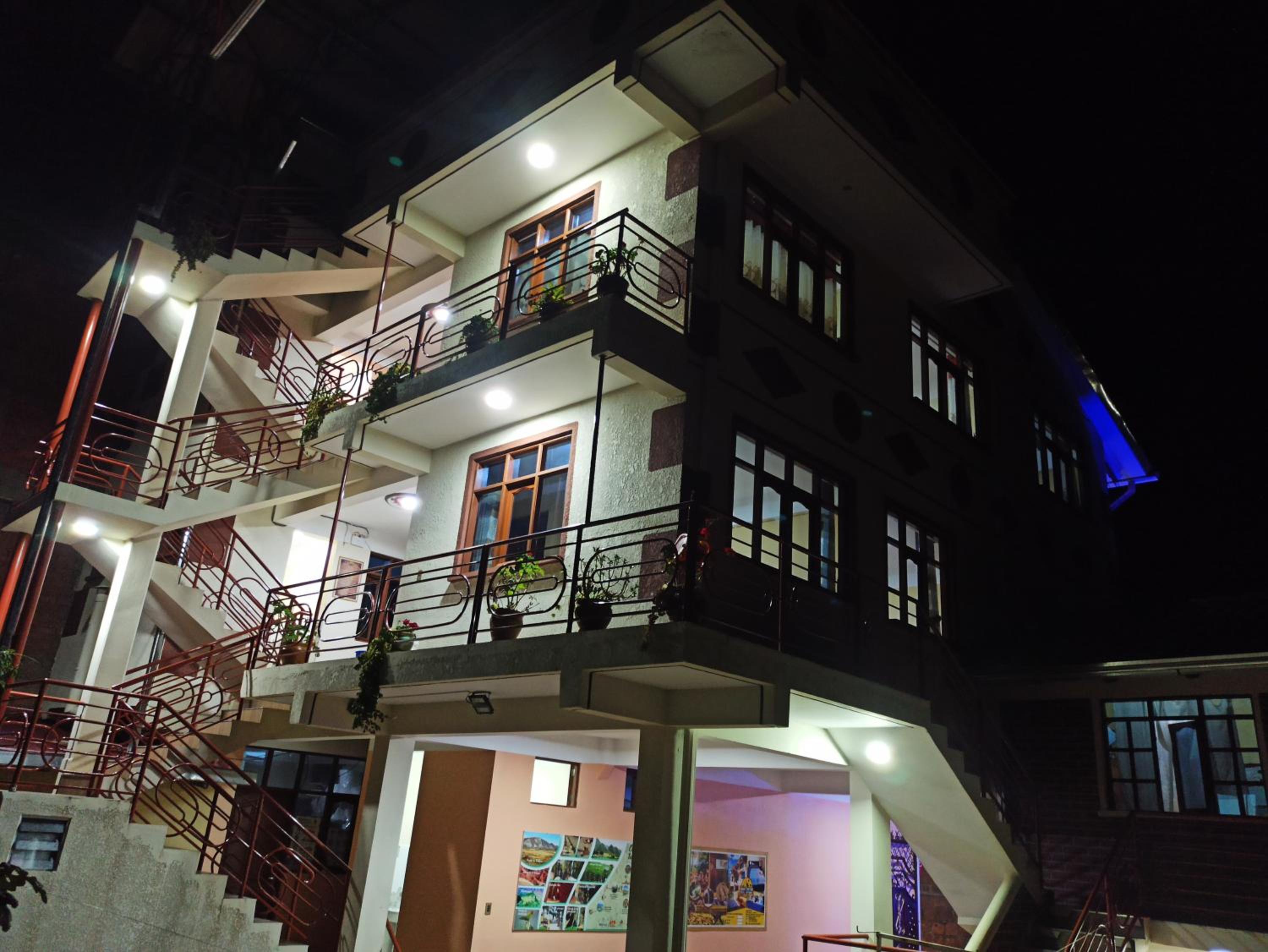 Jurassic Hostal