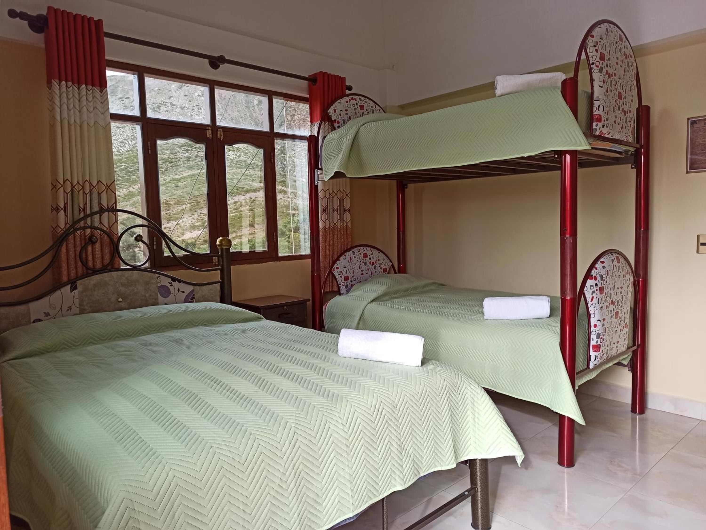 Jurassic Hostal