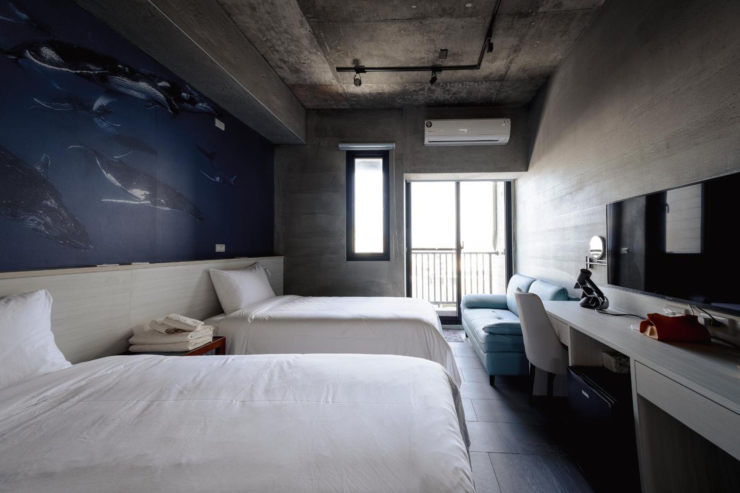 Deep Blue 23 B&B