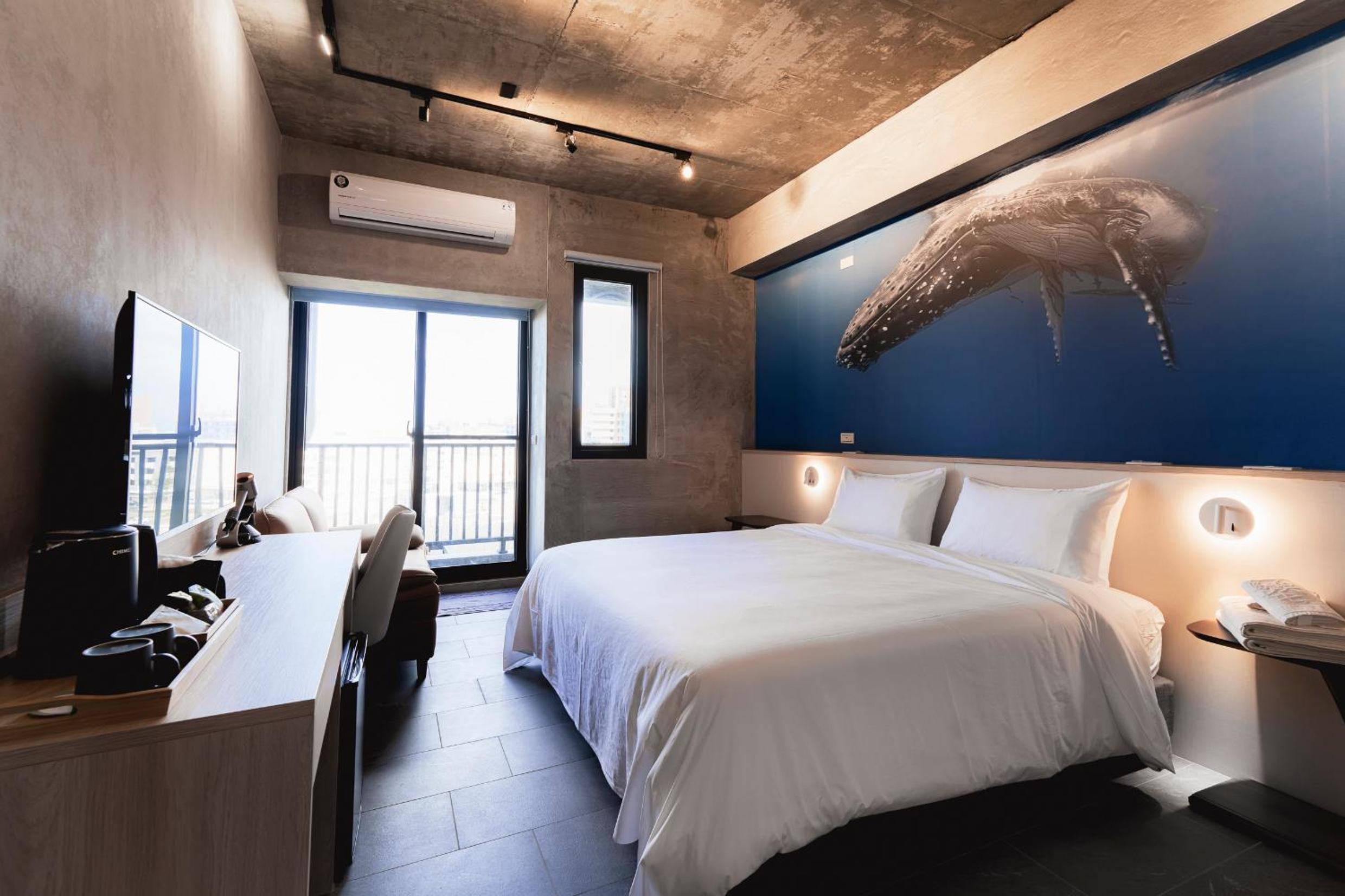 Deep Blue 23 B&B