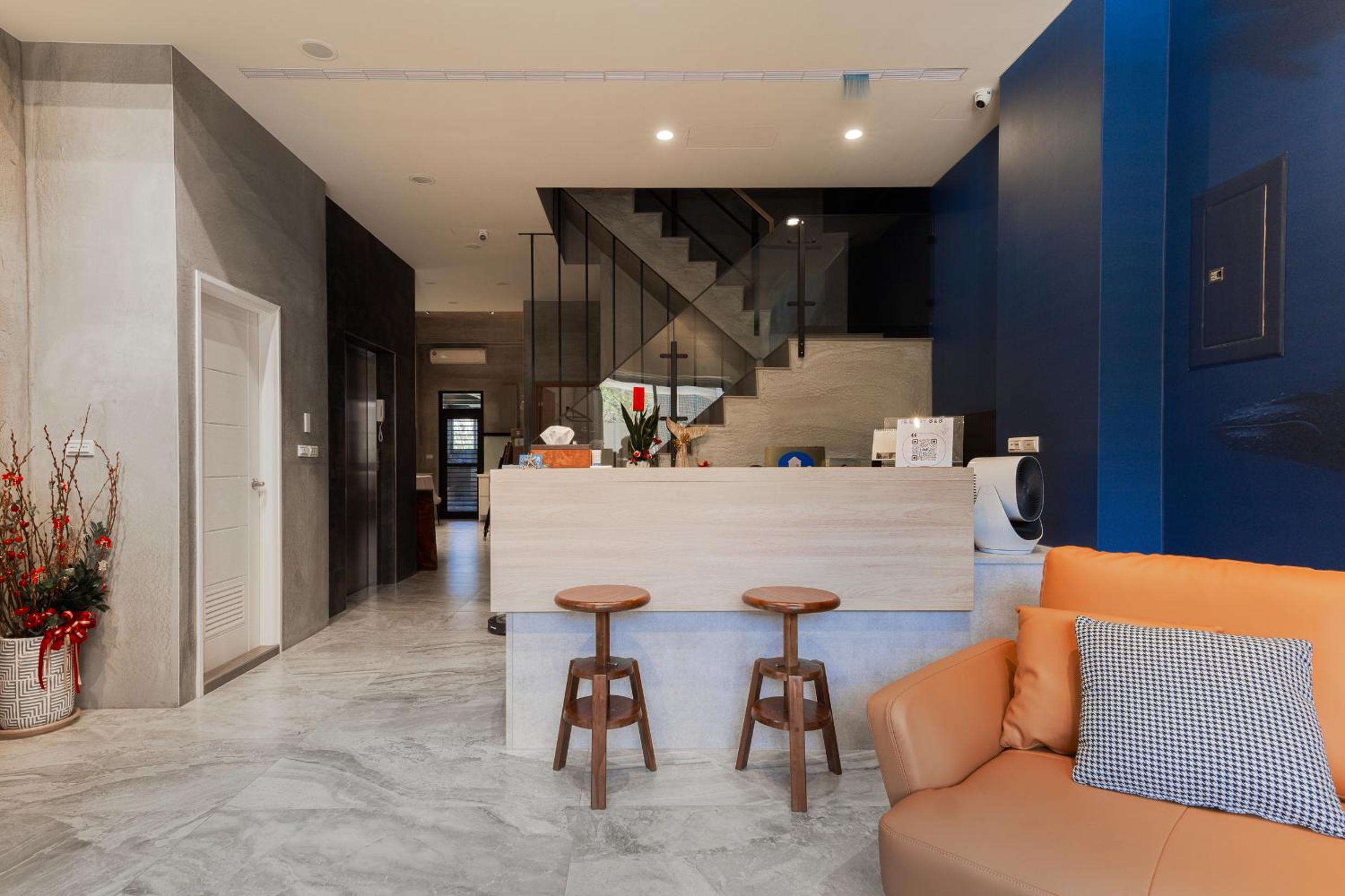 Deep Blue 23 B&B