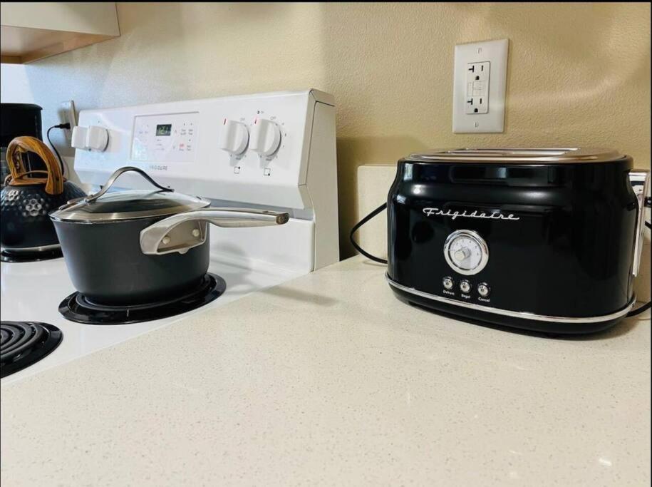 Albany Vacations - Two side-by-side apartments - Property Image 2